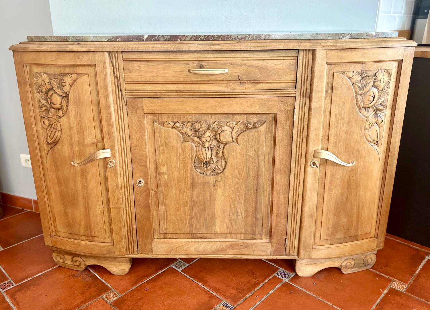 Buffet art déco en chêne massif