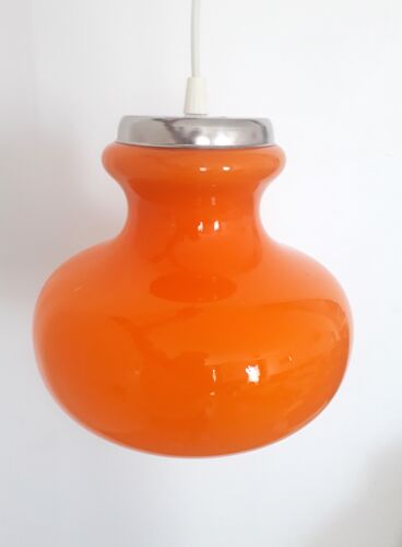 Suspension vintage en verre opalin orange 1970