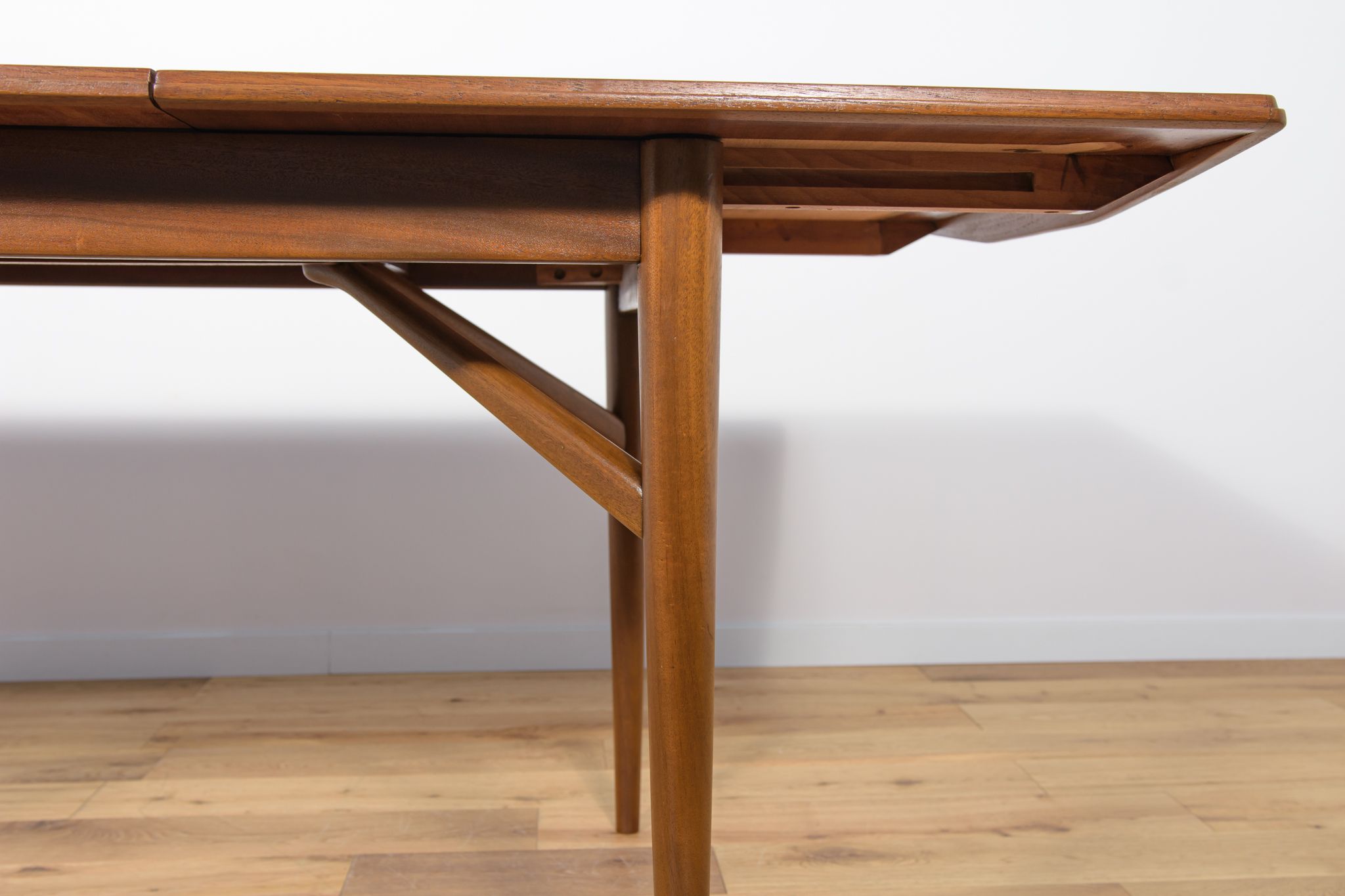 Table à manger en teck extensible du milieu du siècle Everest, années 1960
