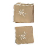 Serviettes brodées en deux tailles