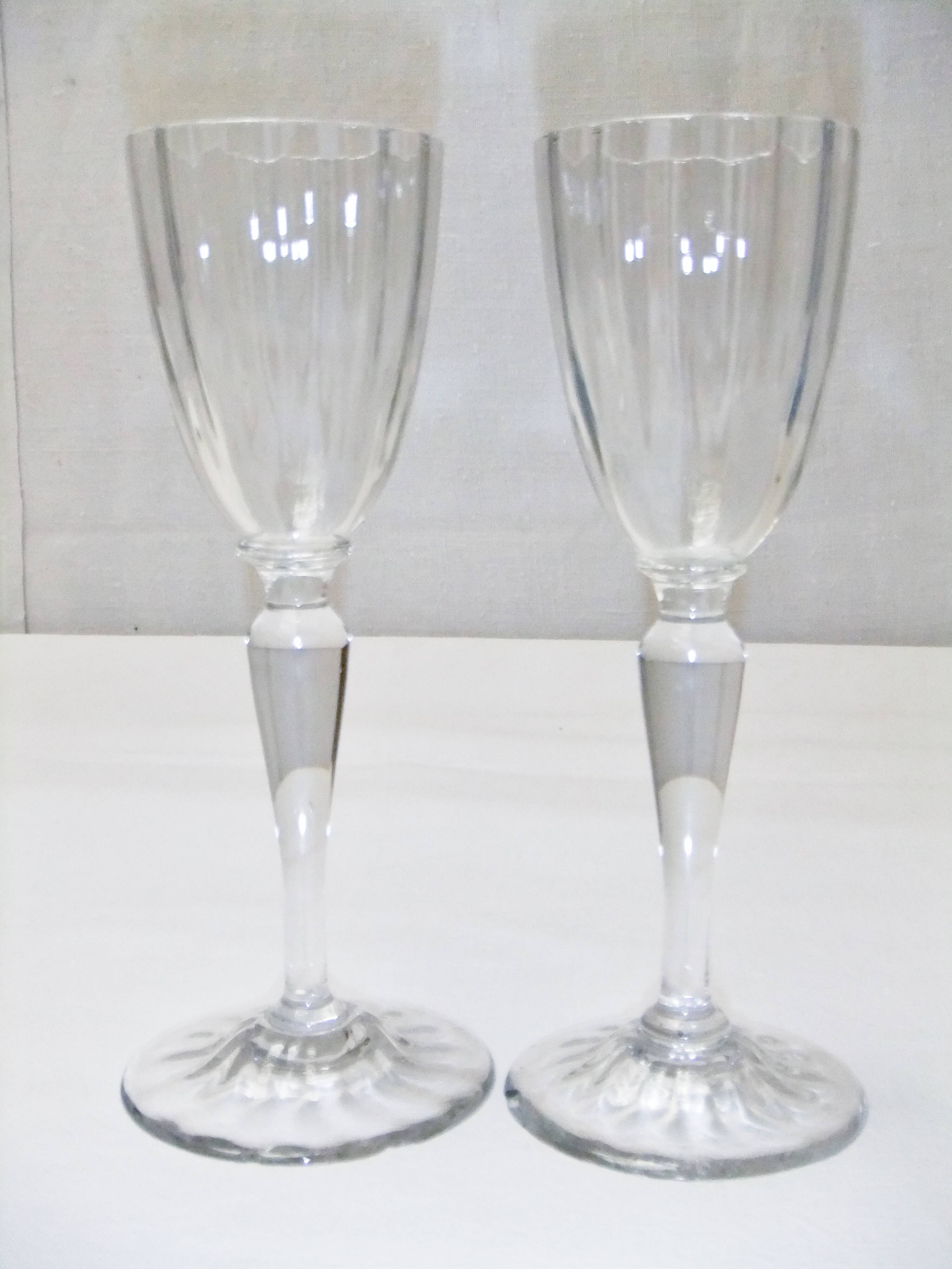Old wine glass Daum Nancy crystal ribbed tableware