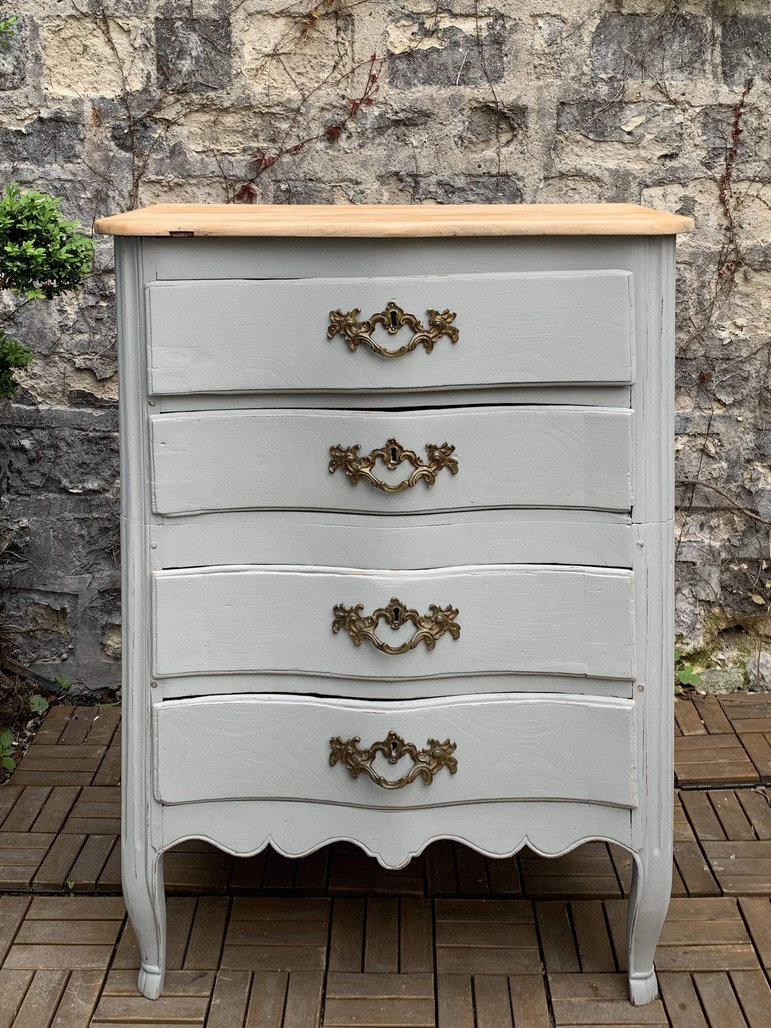Louis XV style commode 1900