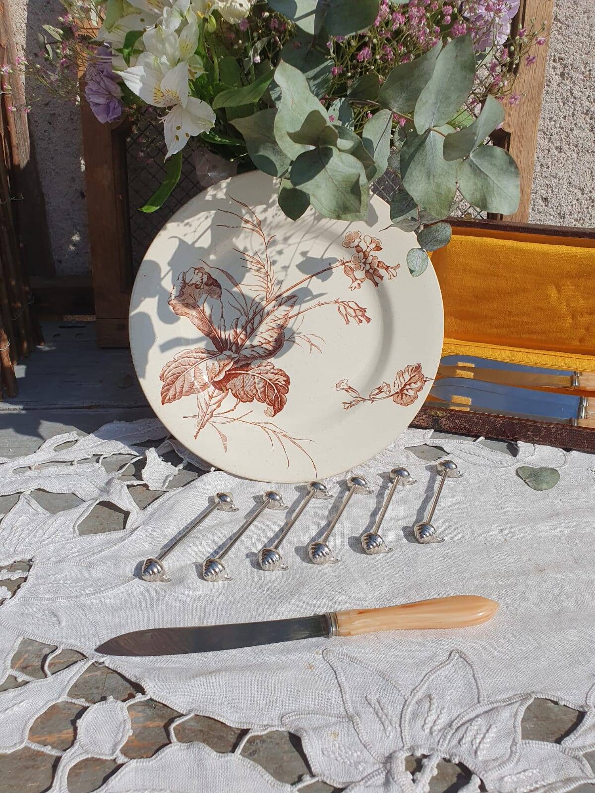 expensive silver metal snail door