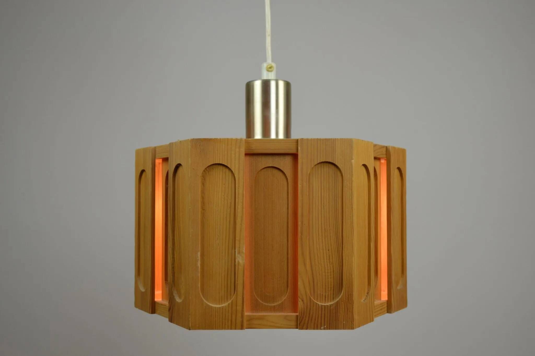 Suspension en pin architectural hexagonal, Suède, années 1970