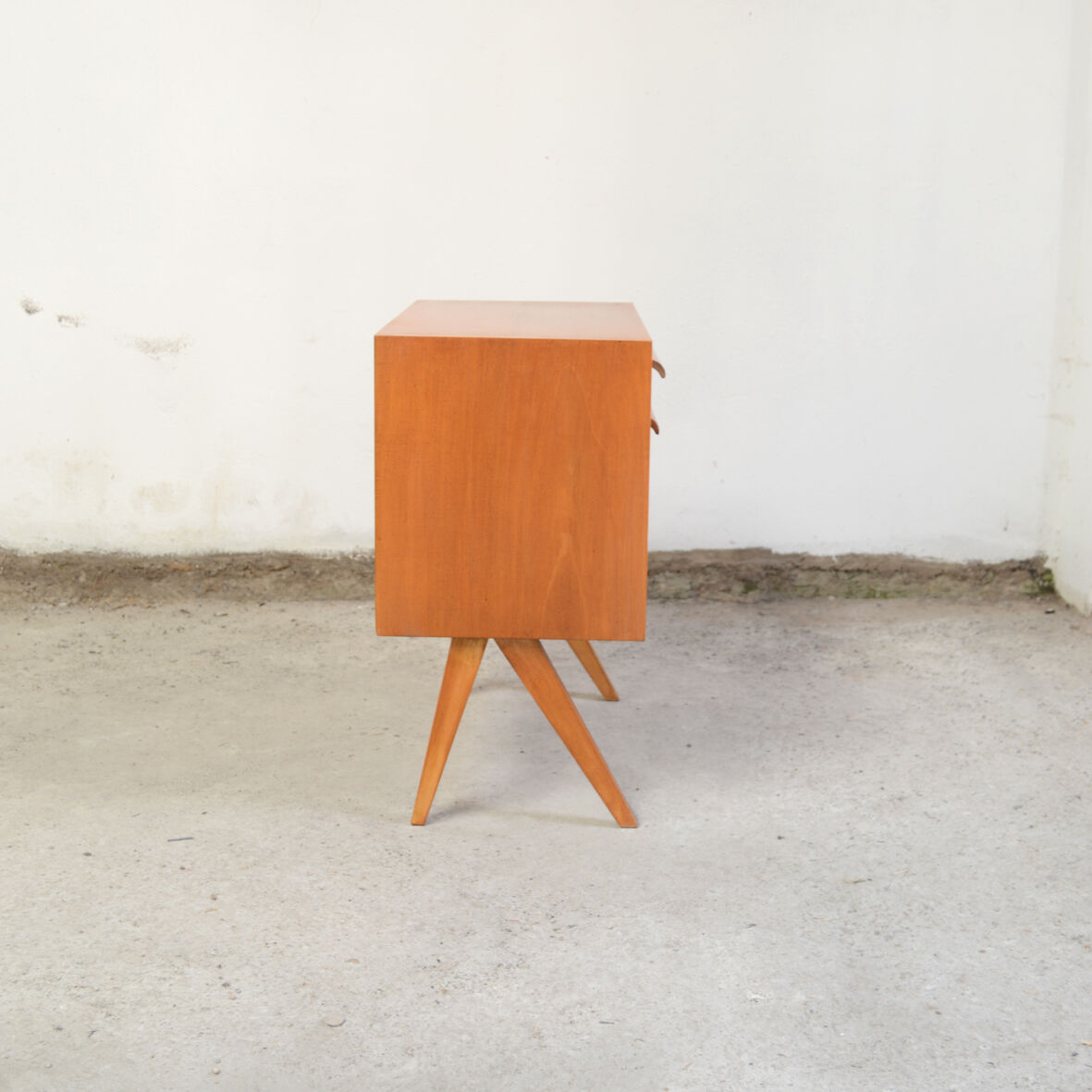 Furniture feet wooden compass