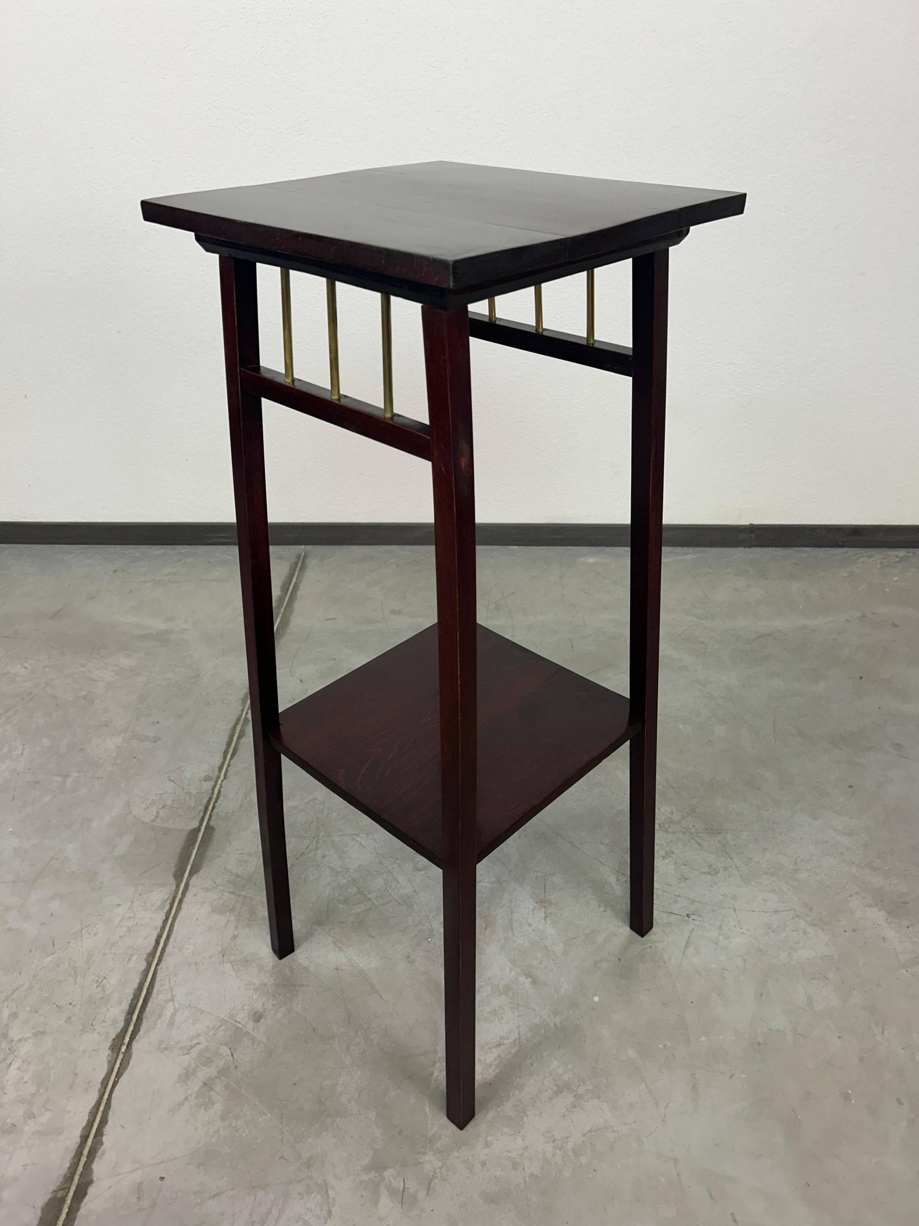 Vienna Secession plant holder
