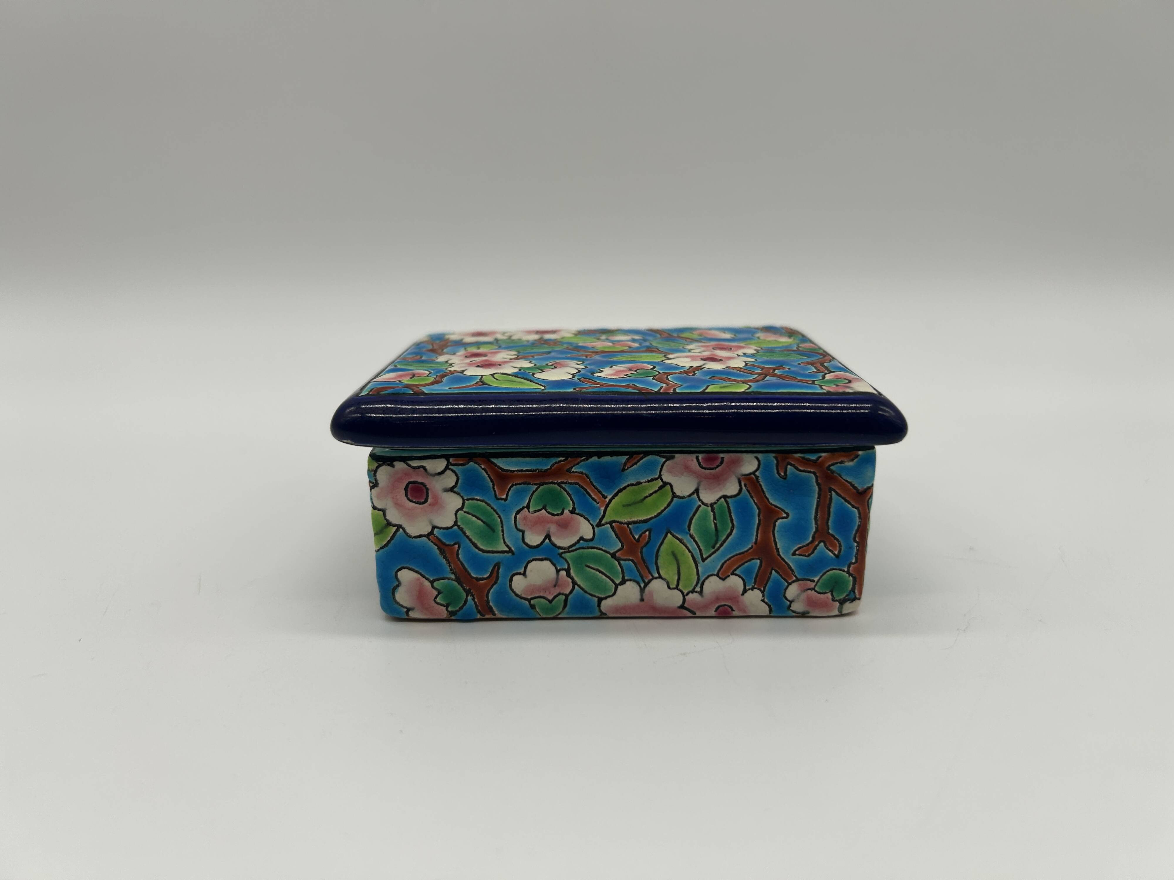 Bonbonnière in faience and Longwy enamels