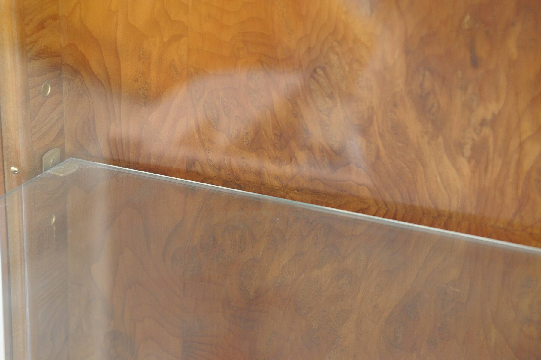 Vitrine fonctionnaliste art deco, années 1930, tchécoslovaquie