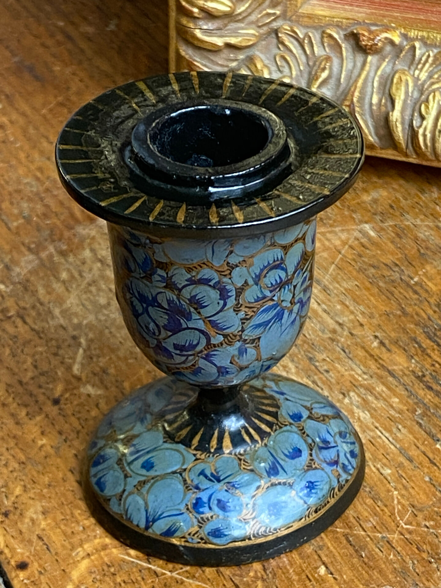 Pair of Kashmiri candlesticks, lacquered papier-mâché