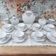 Service à café Art Déco en porcelaine blanche décor argenté