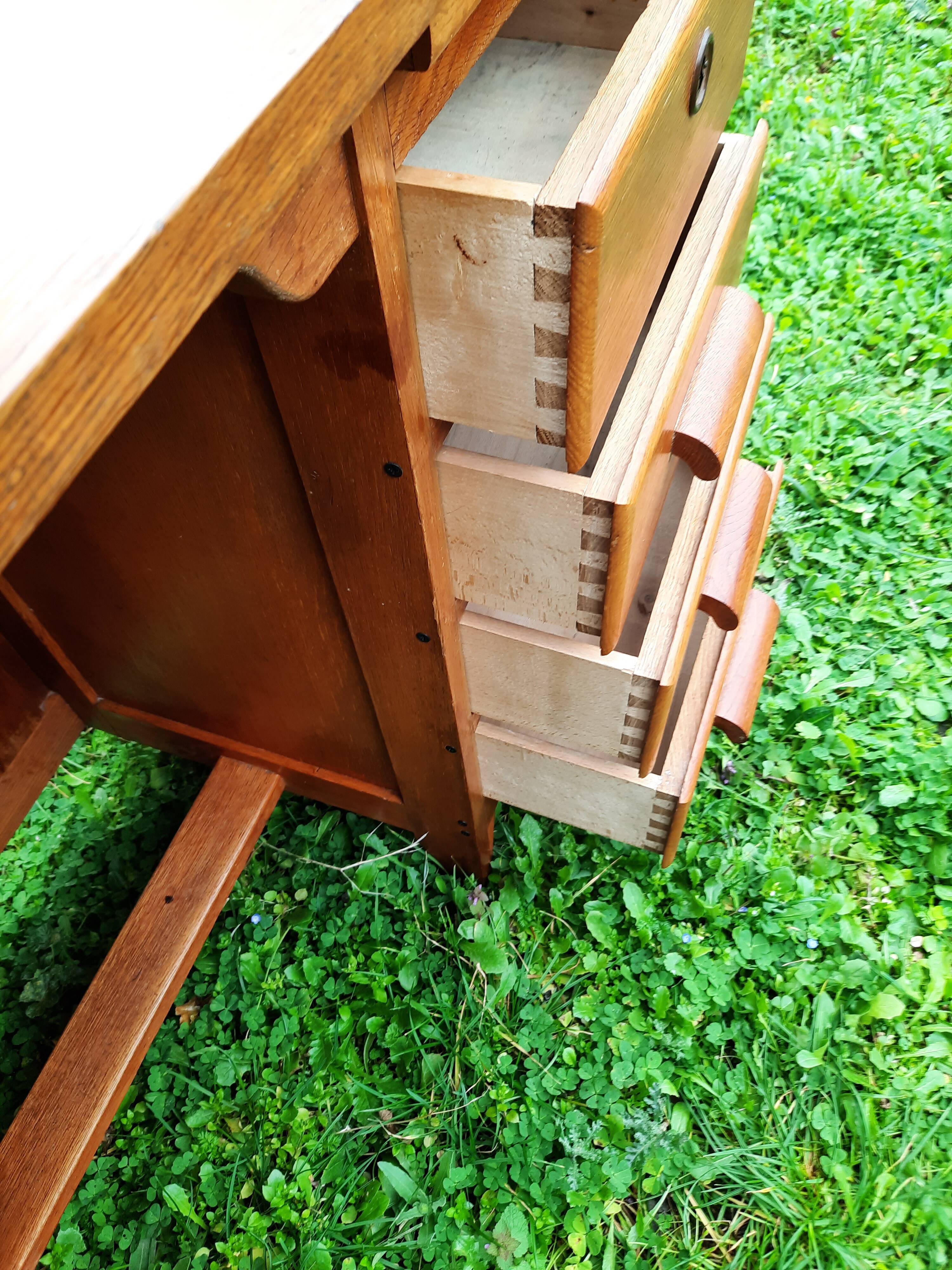 Petit bureau années 60