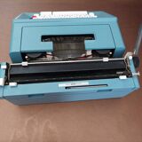 Machine à écrire Olivetti Studio 46 bleue vintage révisée