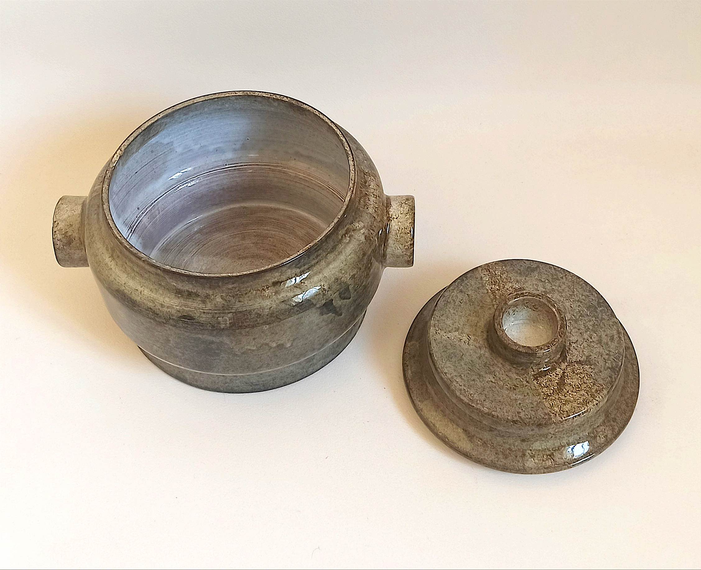 Ceramic biscuit tin 70s