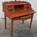 Solid wood stepped office