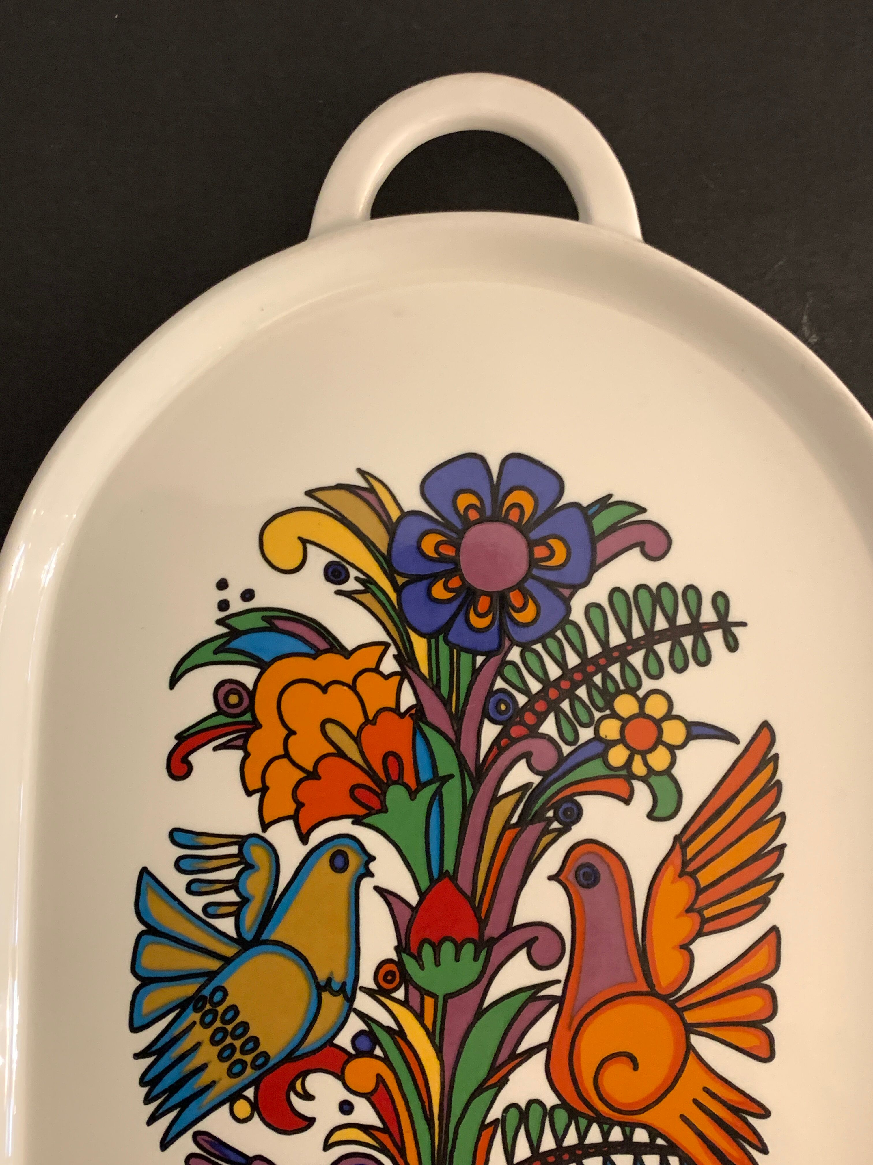 Porcelain vitro plate, Acapulco model by Villeroy and Boch, 34 x 16 cm