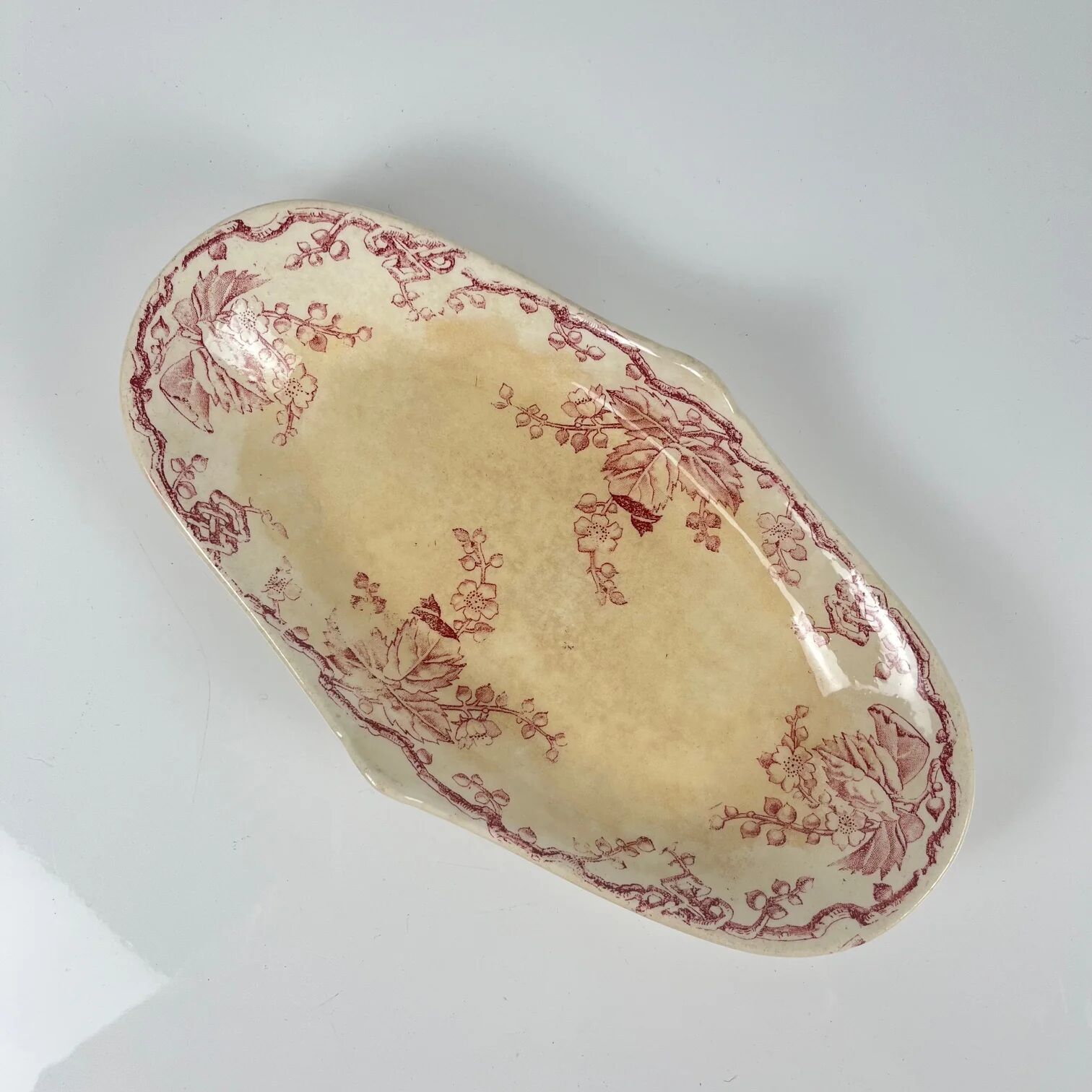 Oval dish with side handle KG Lunéville Ironstone, "Fontainebleau", pink, 19th century