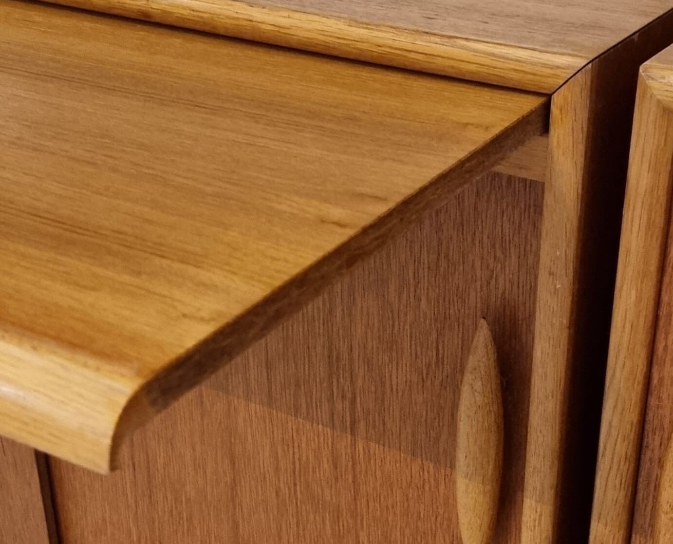 Système mural du milieu du siècle