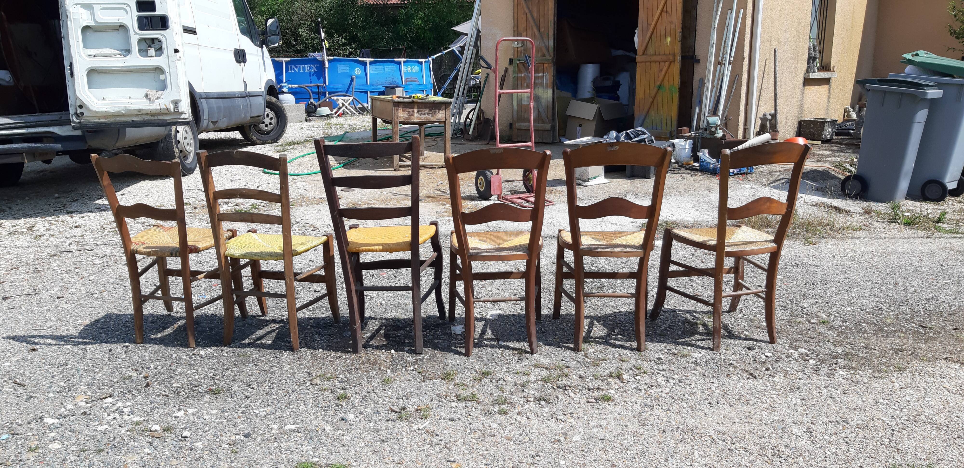 6 antique mulched chairs