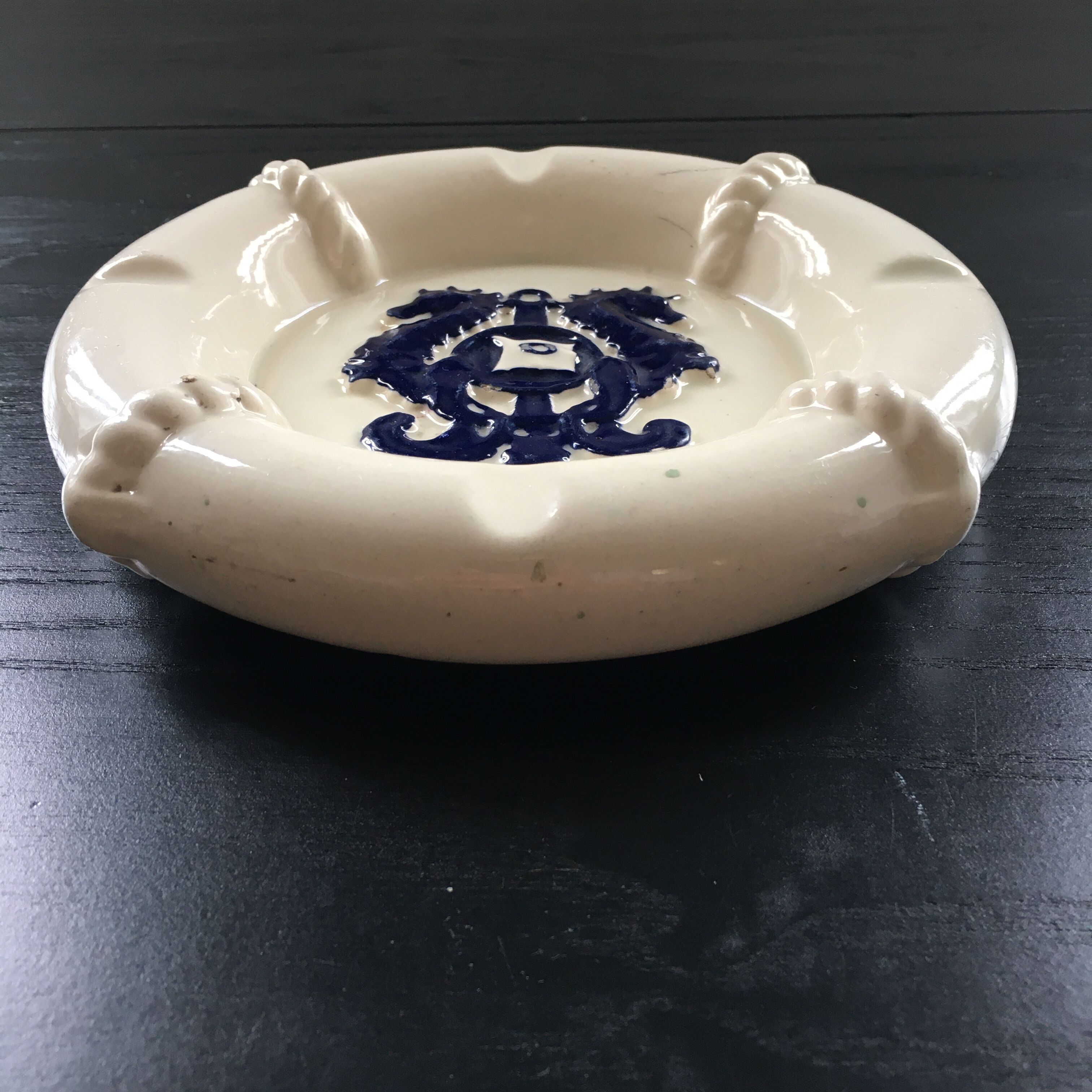 Empty pocket ashtray seahorses