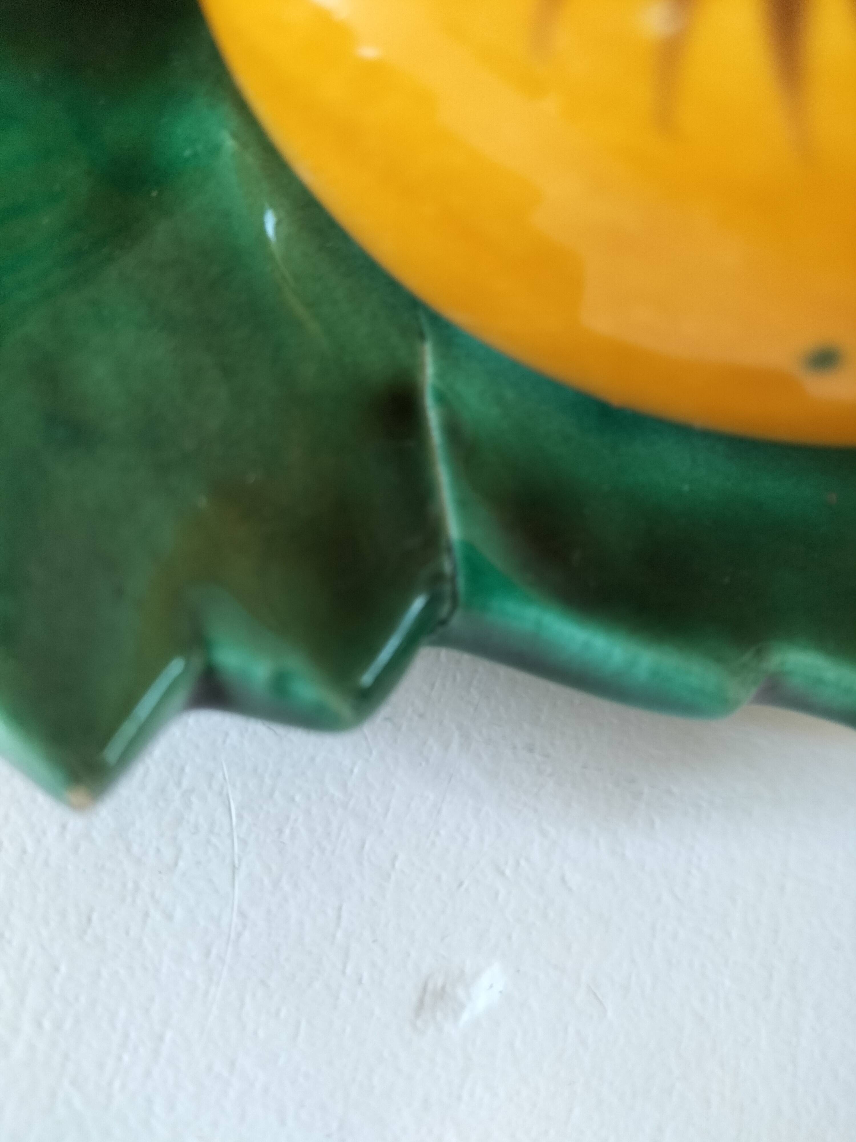 Pair of snail-shaped bowls and their leaf-shaped saucers – 1950s-1960s
