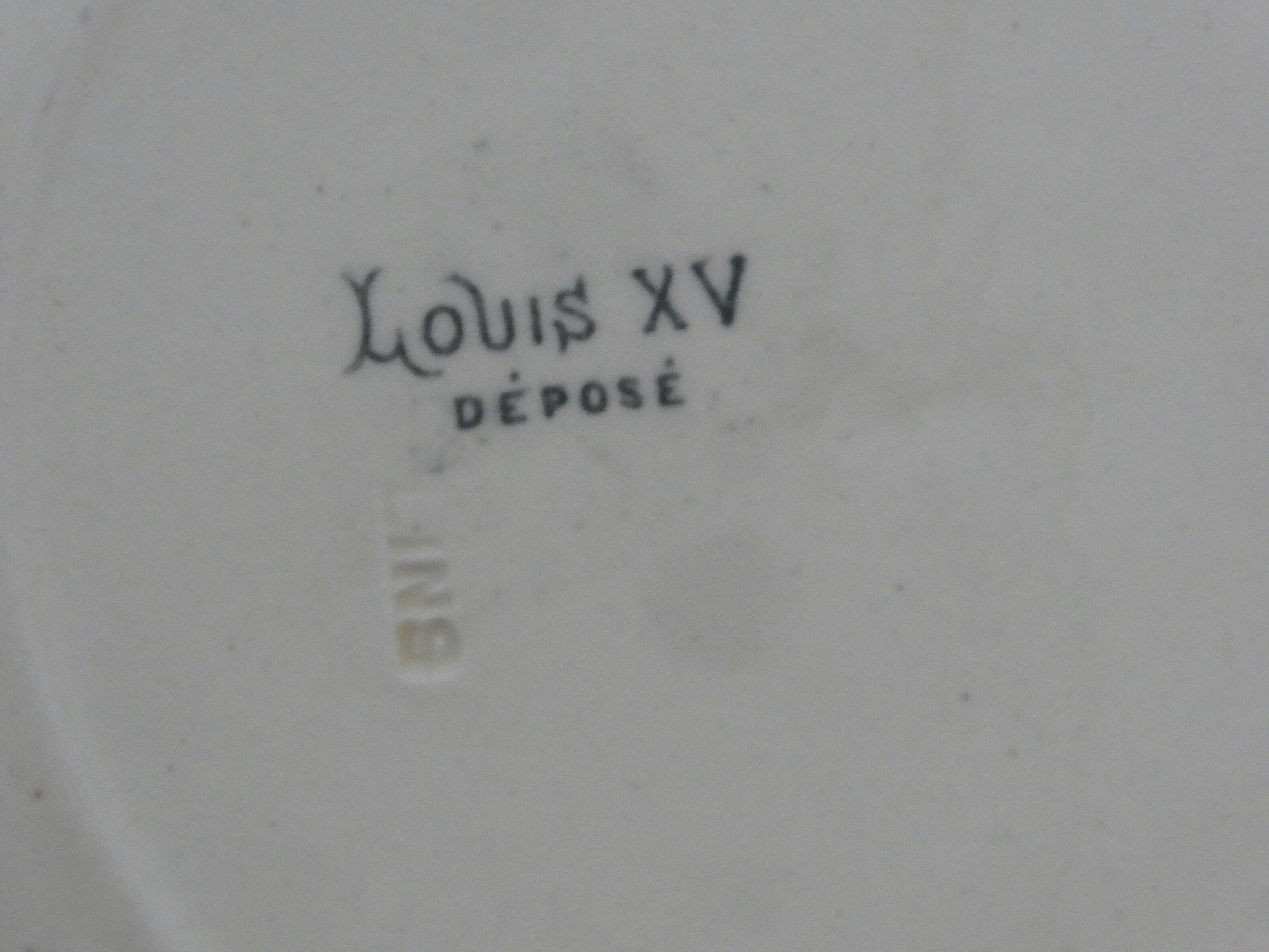 Lots of 12 Salins plates