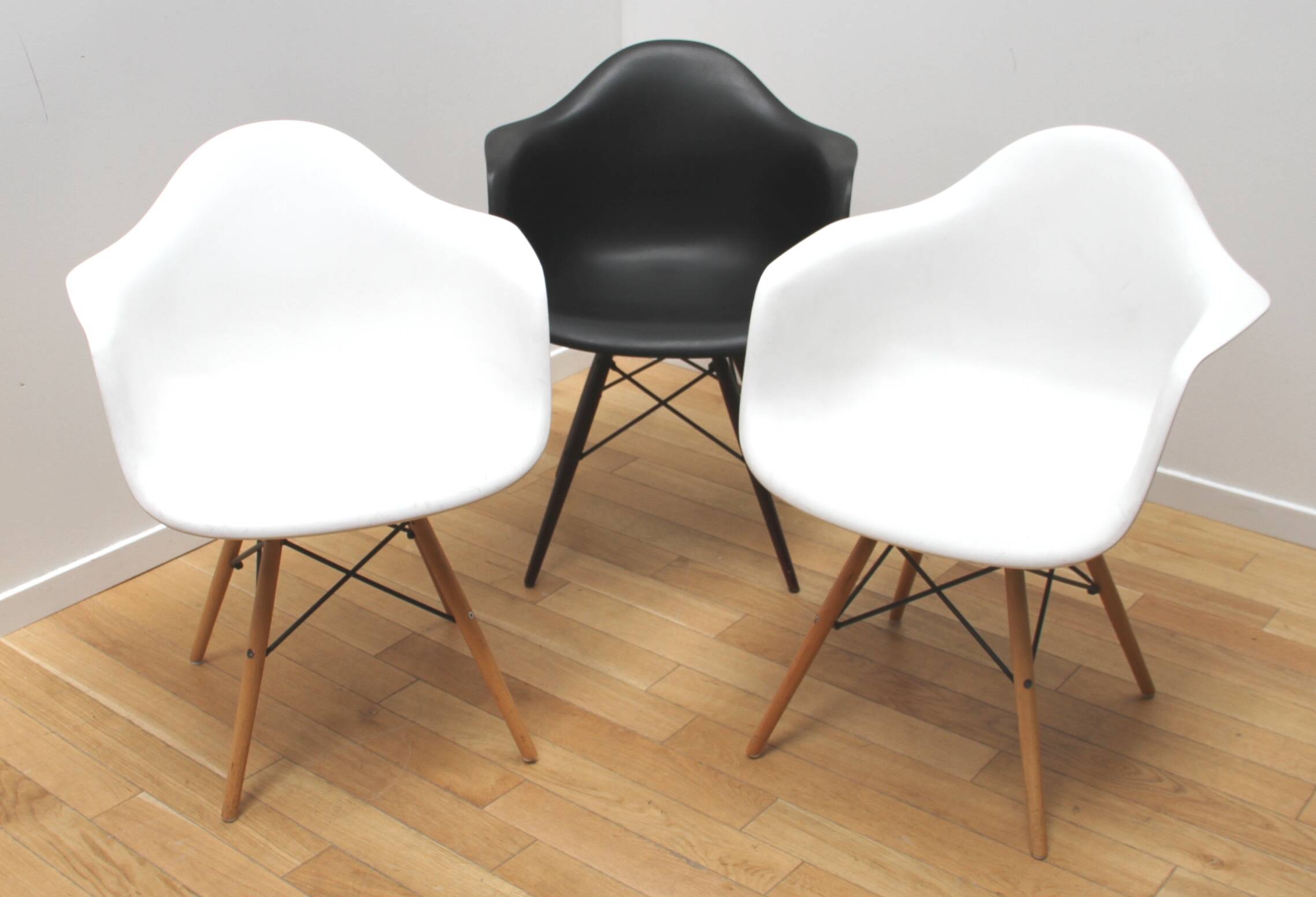 Suite of 3 designer chairs