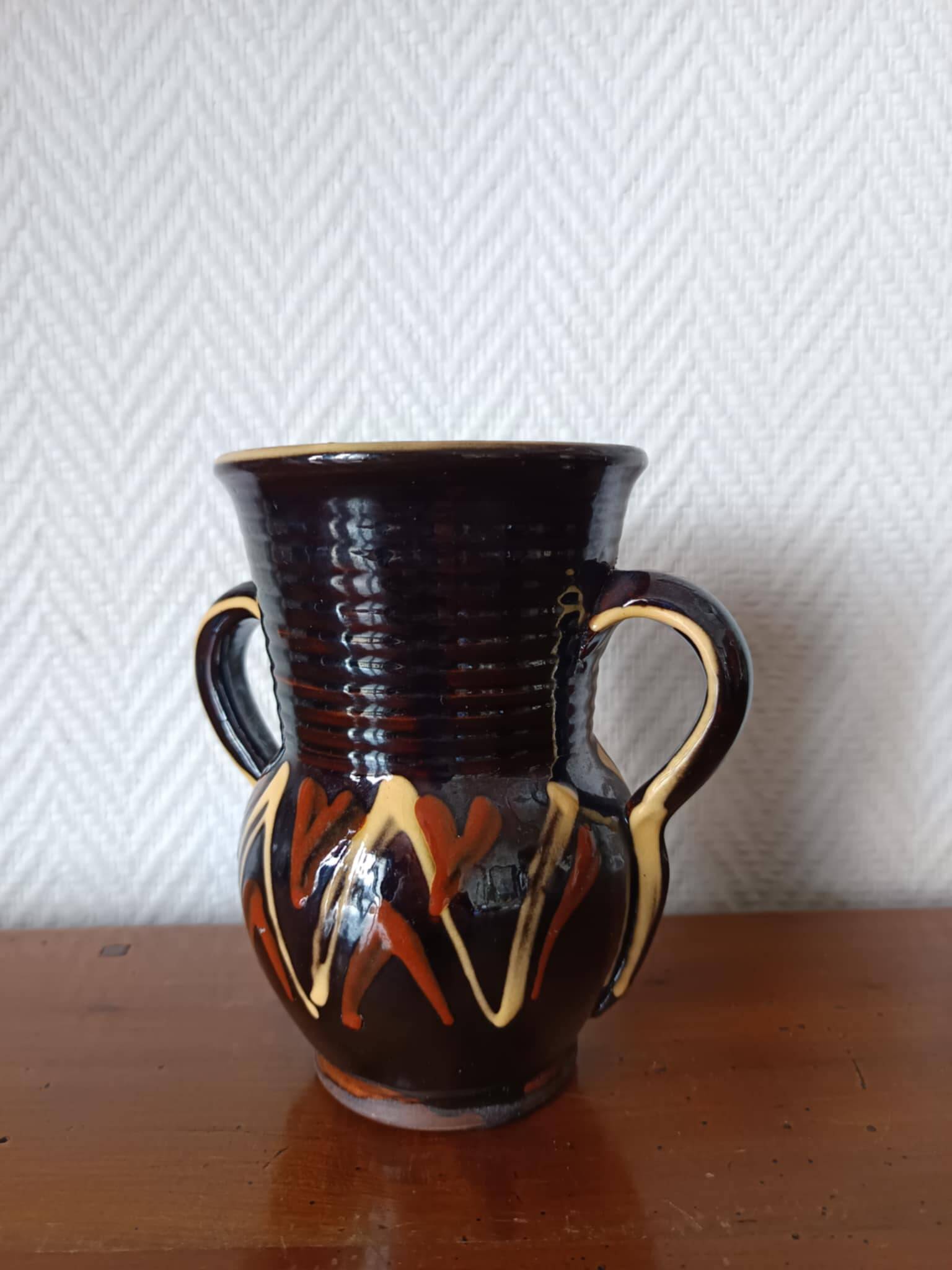 Pair of vintage 1960 ceramic vases