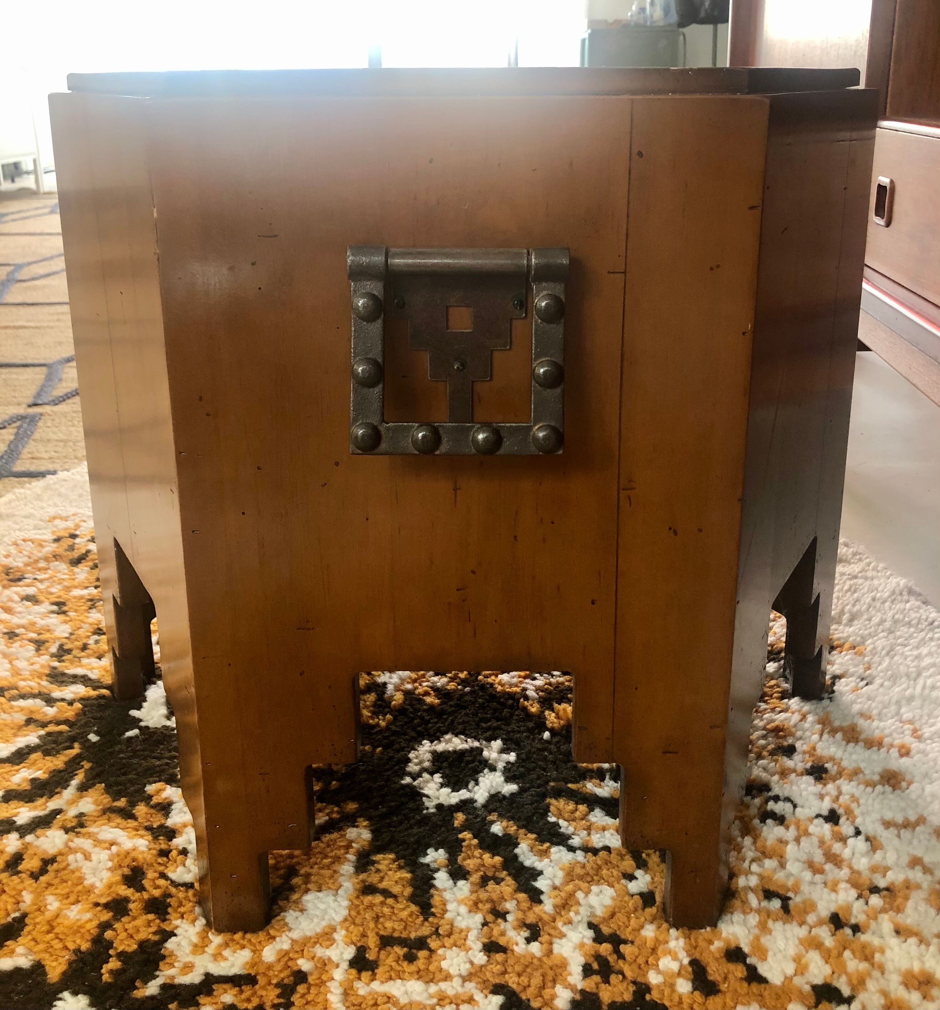 Bedside, coffee table, roche Bobois sofa tip