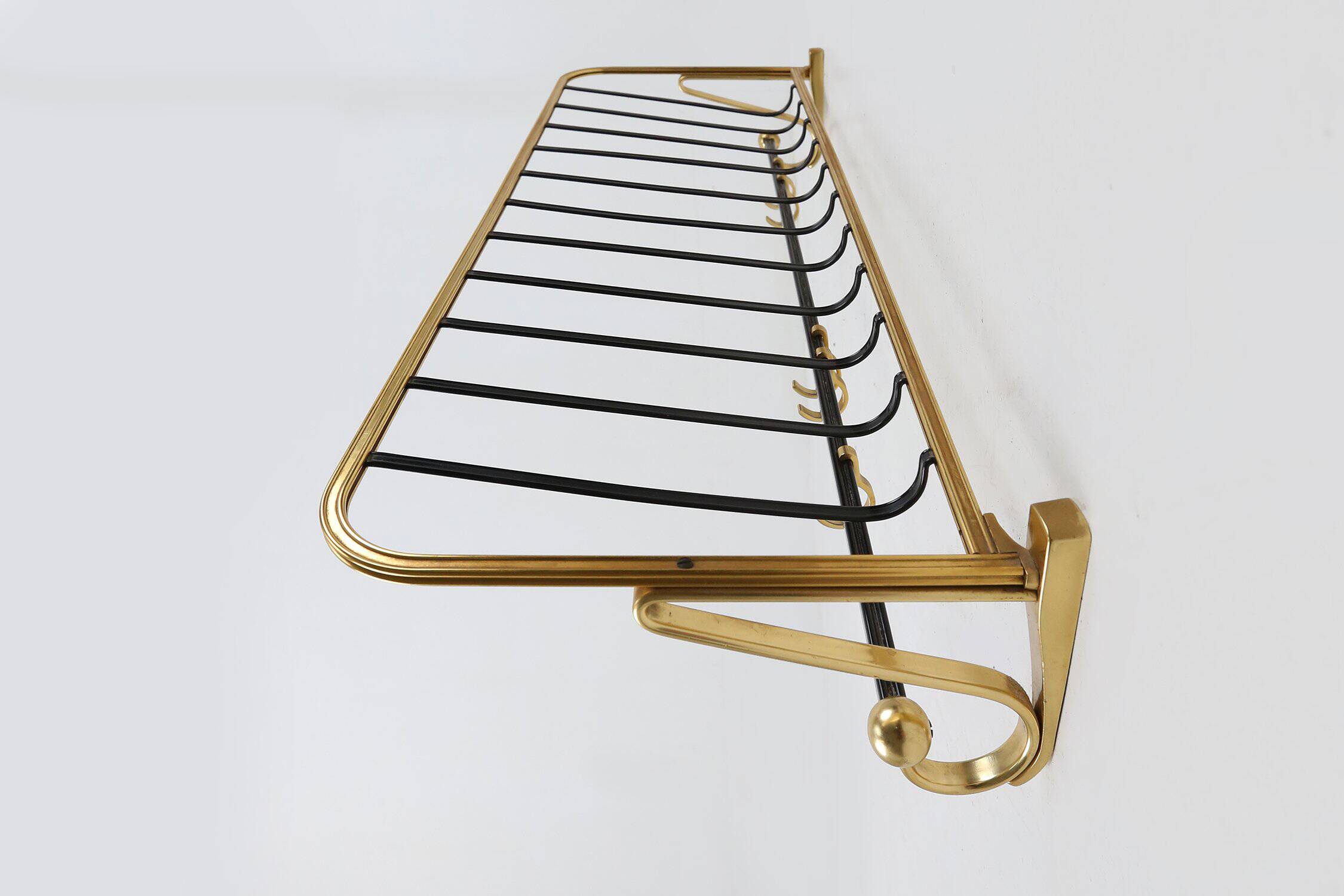 Mid-century coat rack in gold and black aluminium, Belgium 1960s