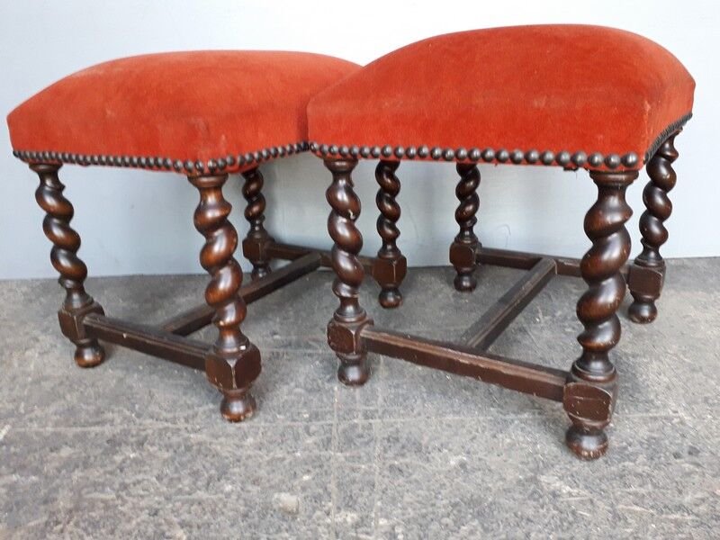 Low stool footrest style Louis XIII ep 1940
