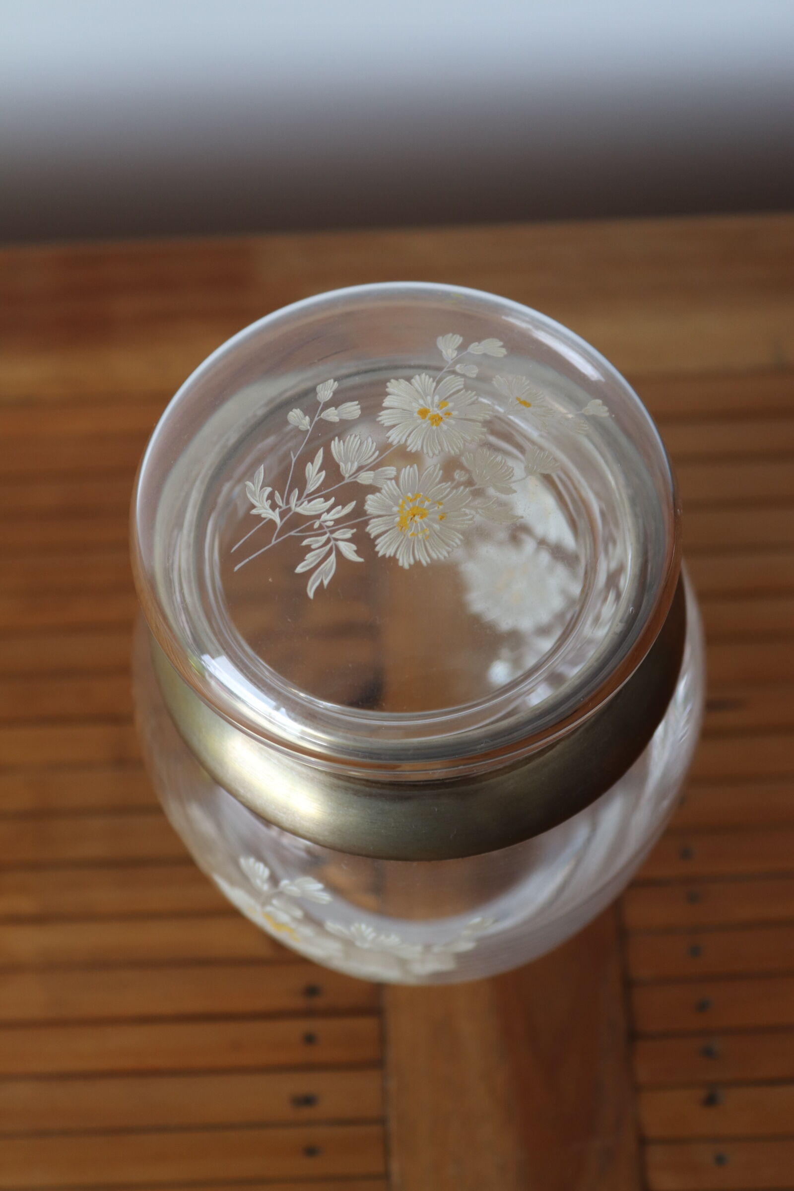 Engraved glass and silver metal candy