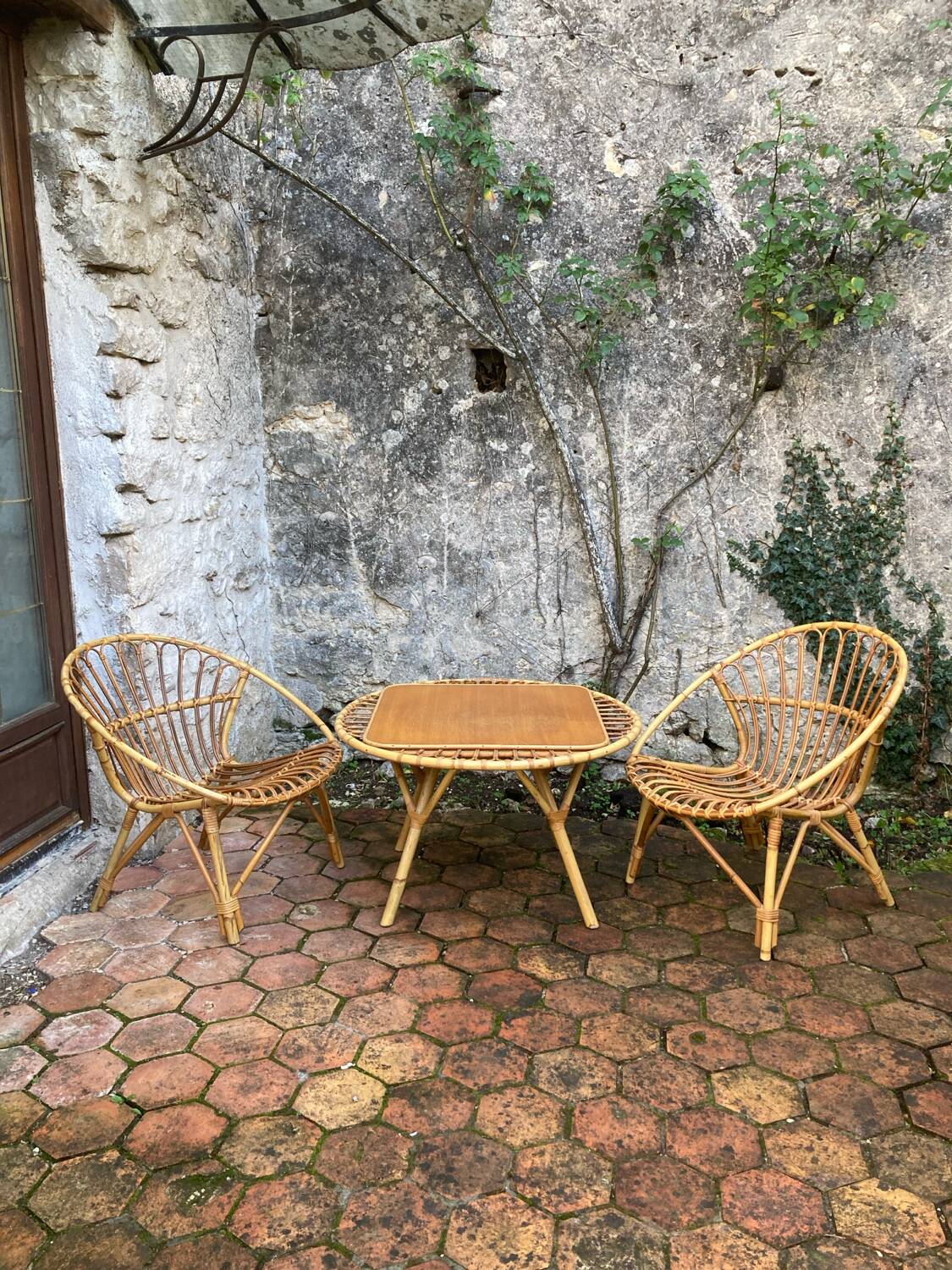 Vintage rattan lounge