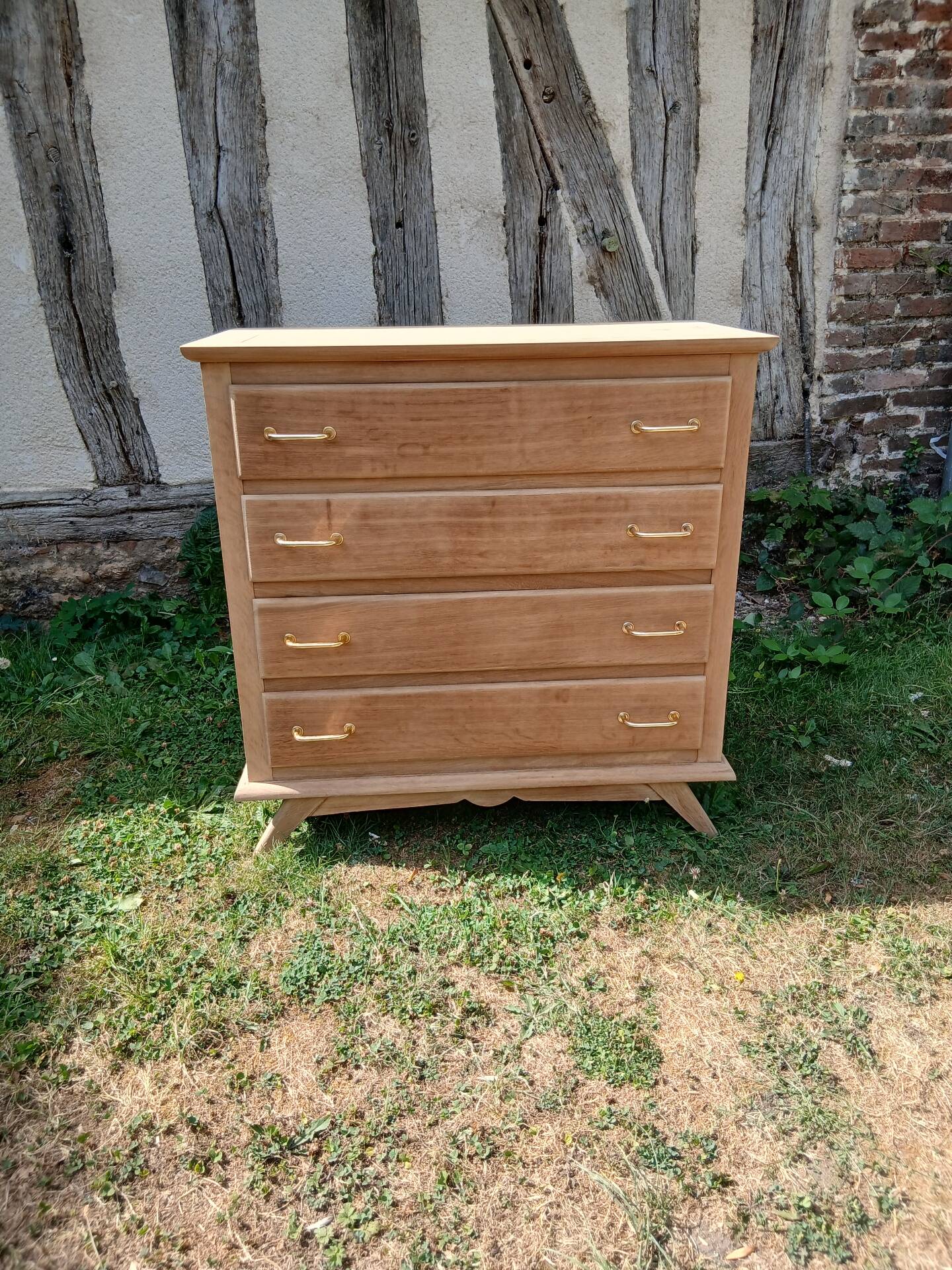 Commode 4 tiroirs pieds compas chêne bois brut
