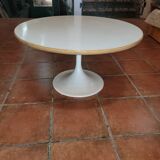 Tulip foot coffee table