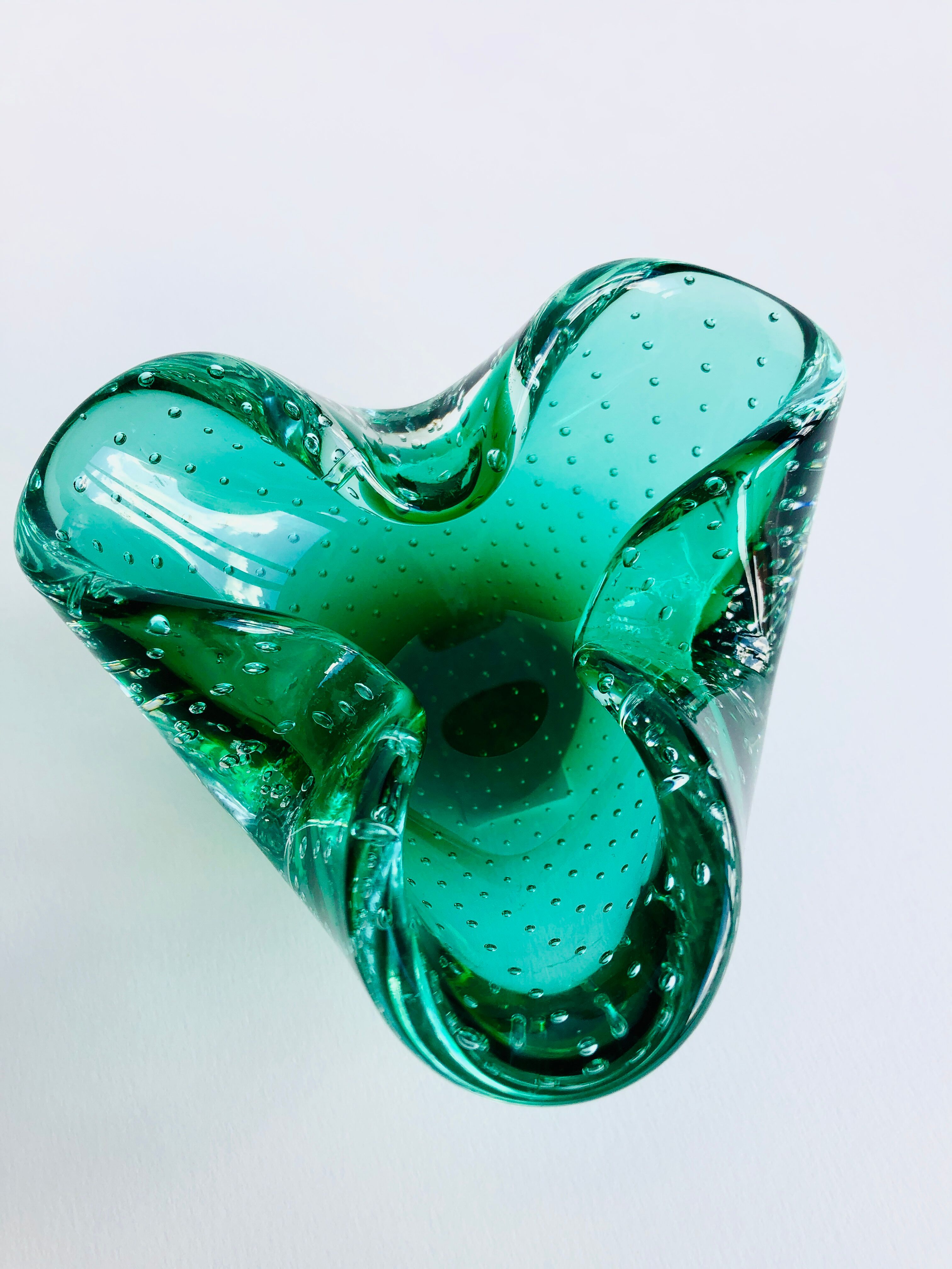 Empty pocket or vintage Italian ashtray in Murano bullicante glass, 1970