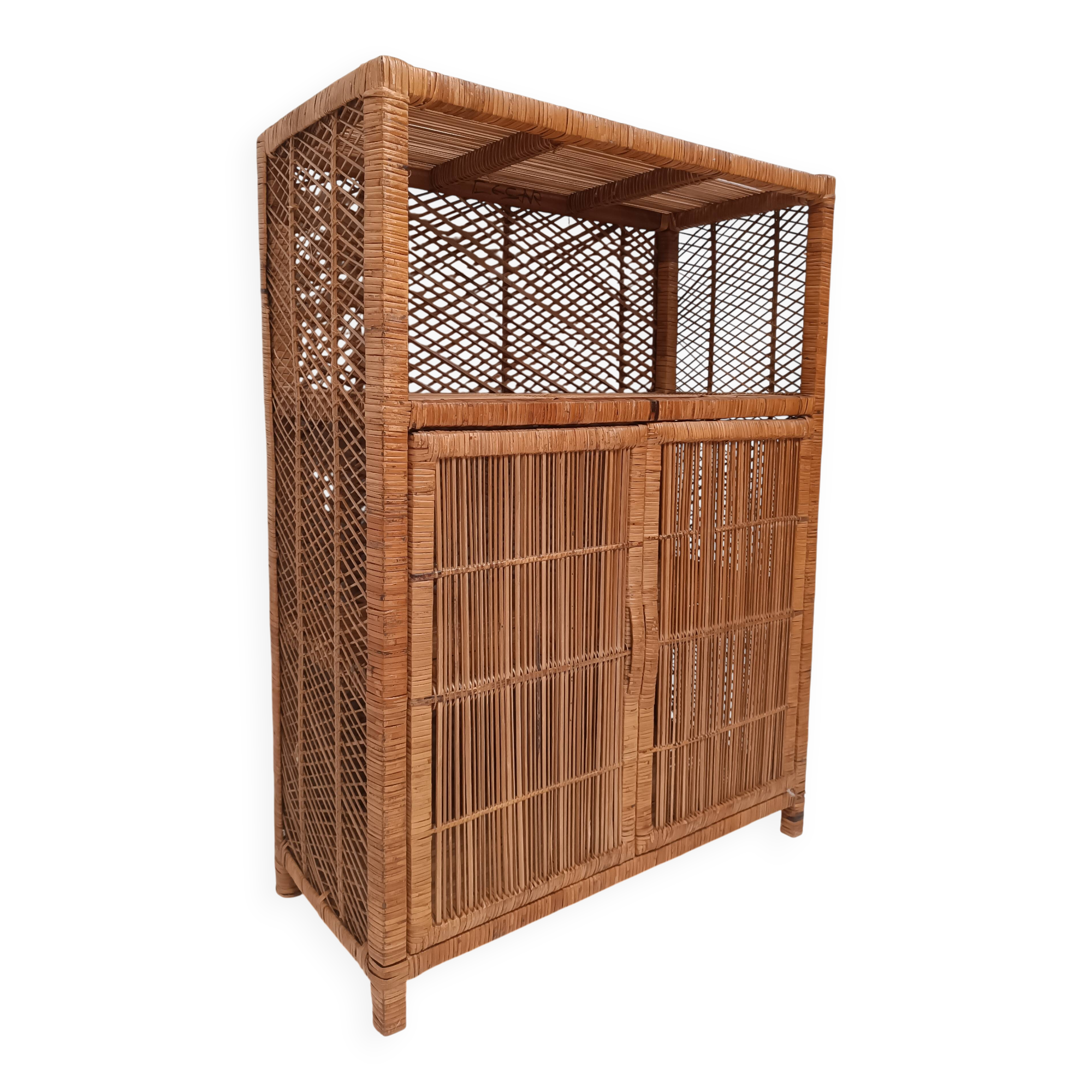 Rattan buffet