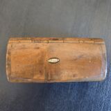 Boite à priser ou tabatière en bois avec incrustation de nacre - XIXème siècle