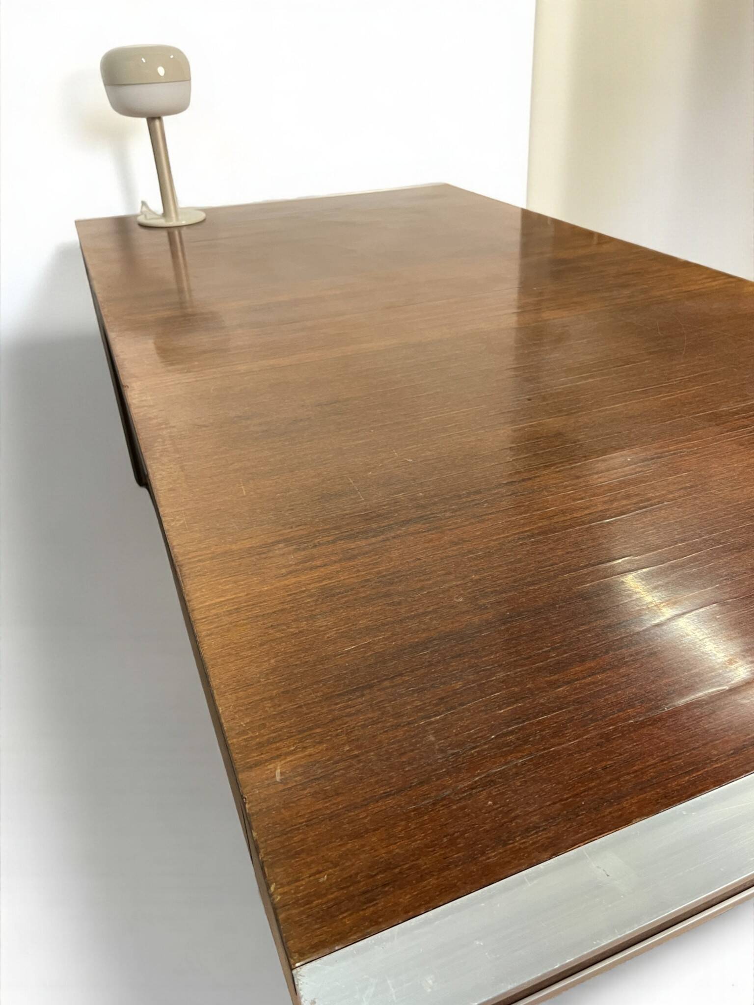 Minister's desk set + sideboard, Claude Gaillard for Ligne Roset, 1970