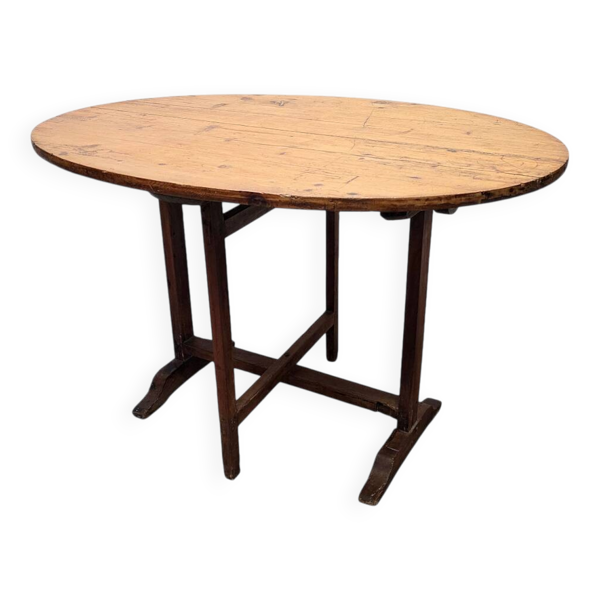 Table vigneron ovale française antique, début des années 1800.