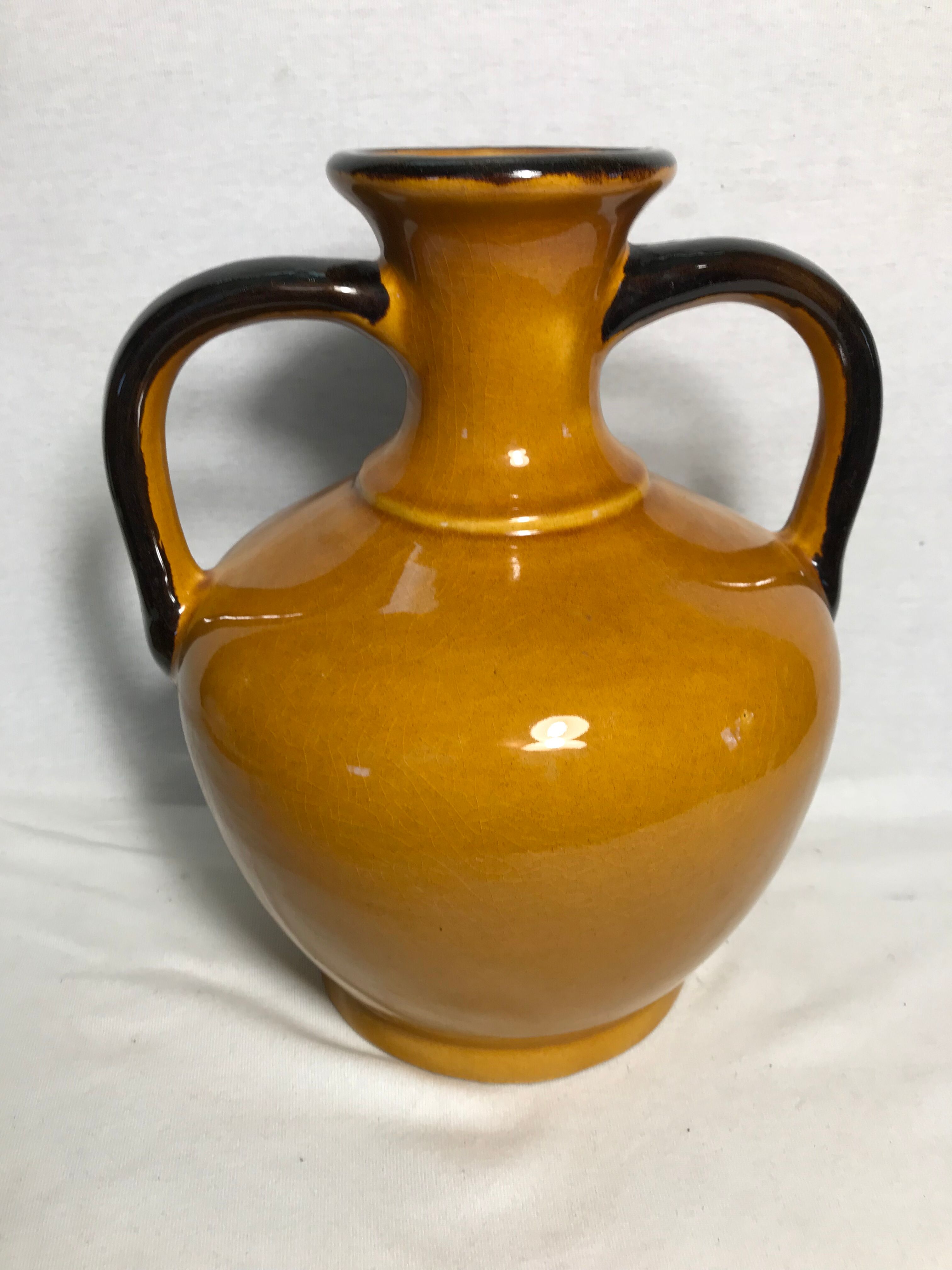 Old Coucobres  ceramic vase