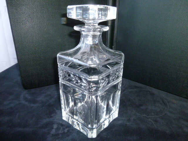 Lead crystal whisky decanter 24%