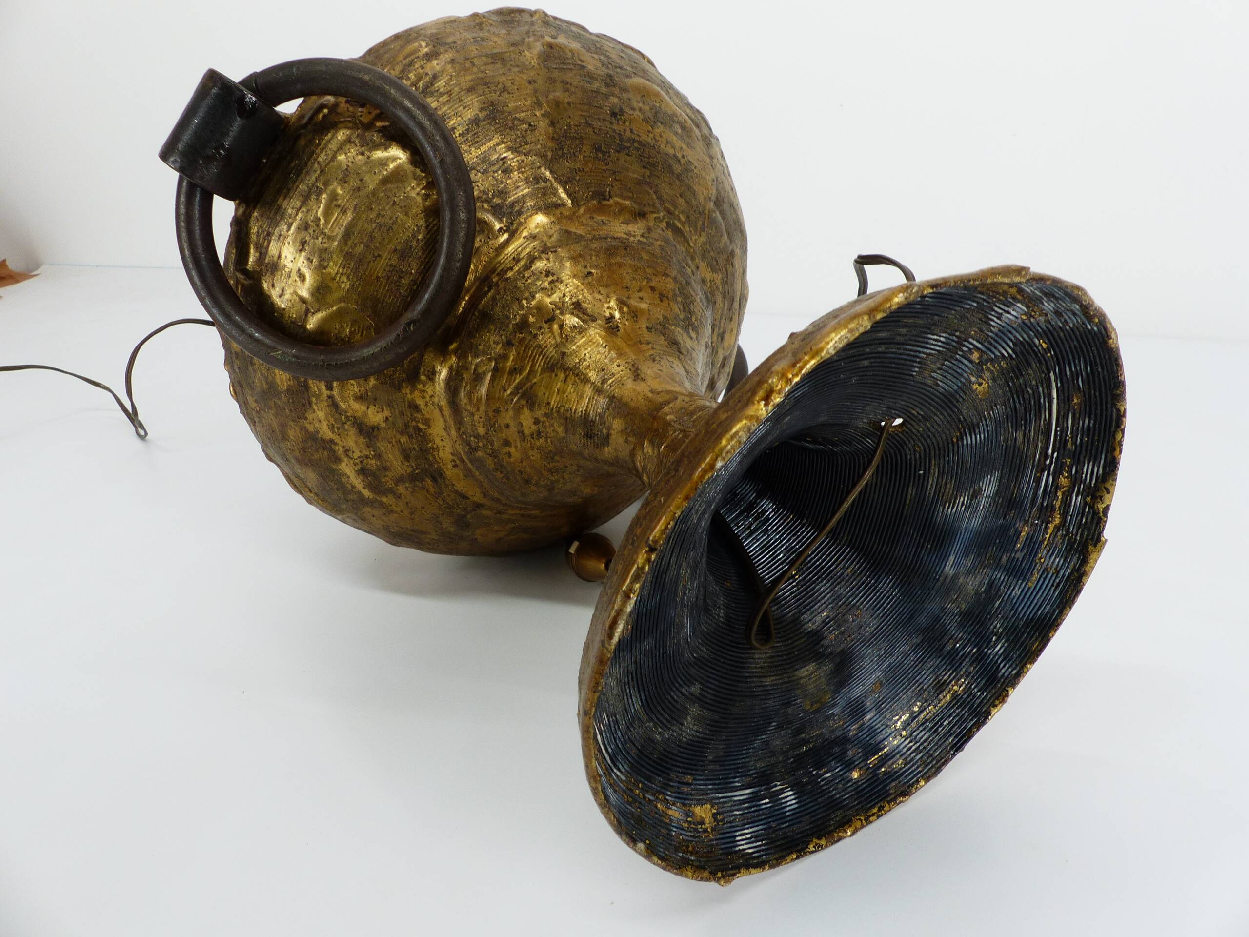 Brutalist lamp in gilded bronze Max BRE 1970