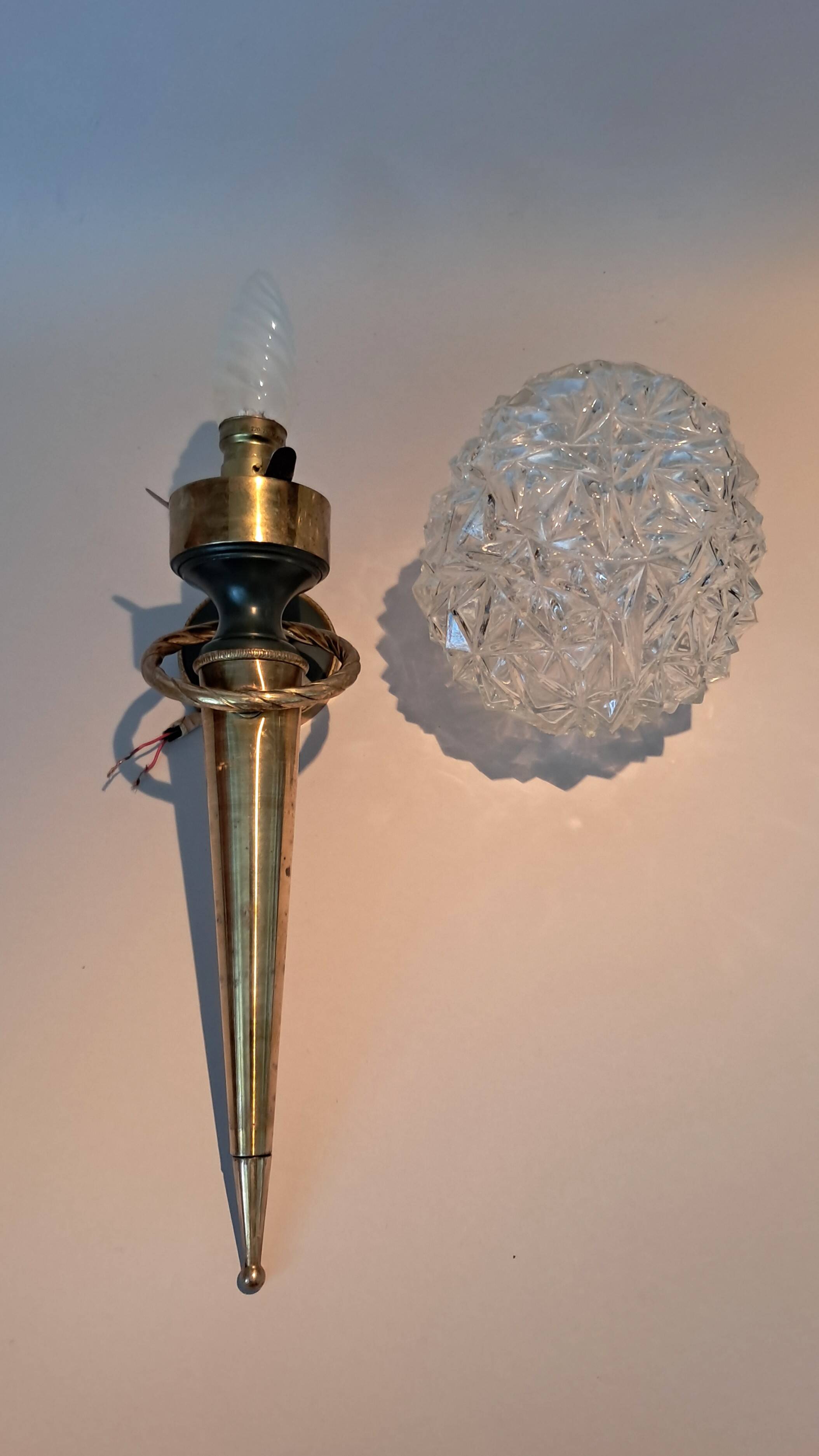 1960s gilded brass wall light.