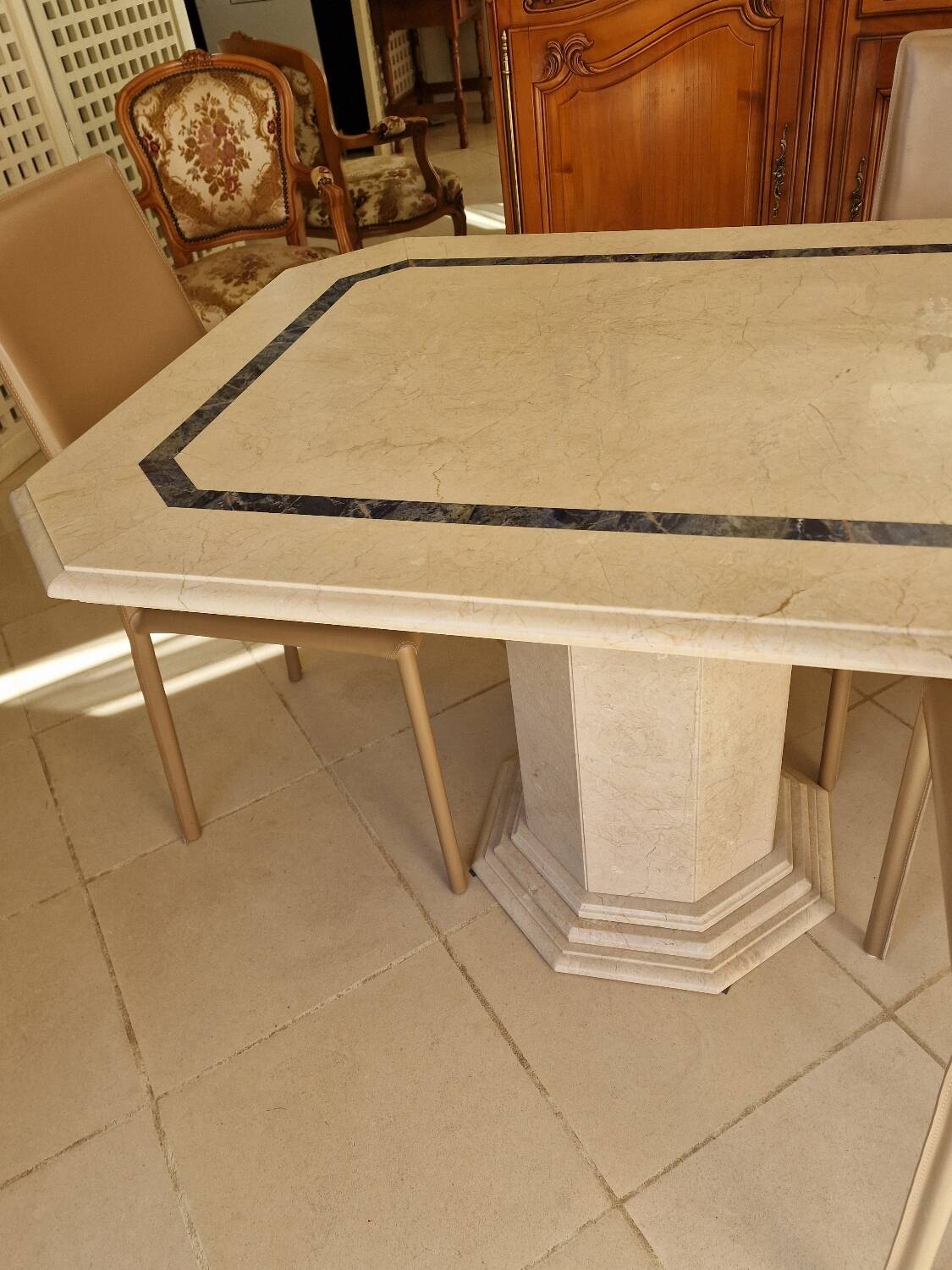 Marble dining table for 6 people.