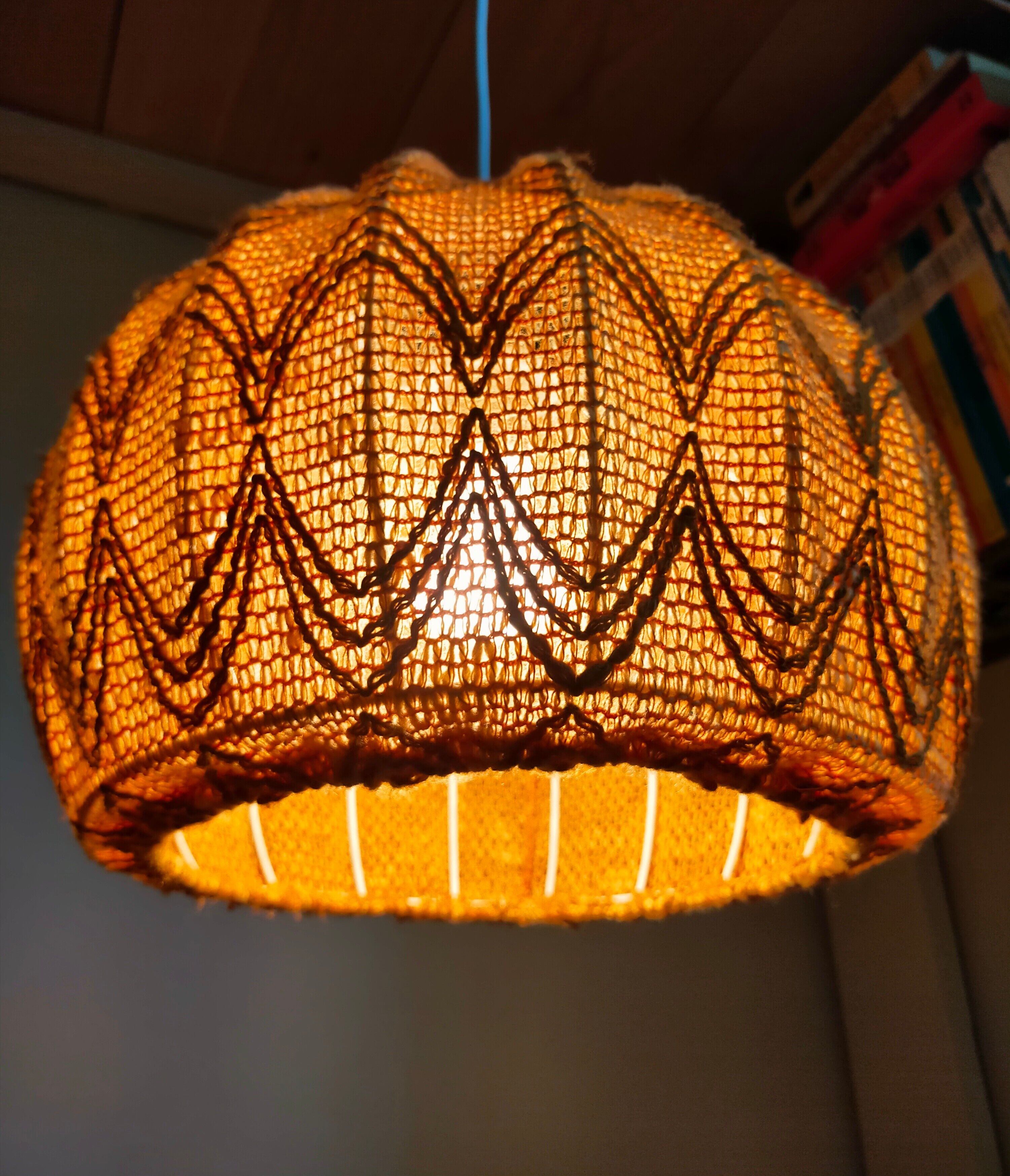 Vintage knit lampshade pendant lamp