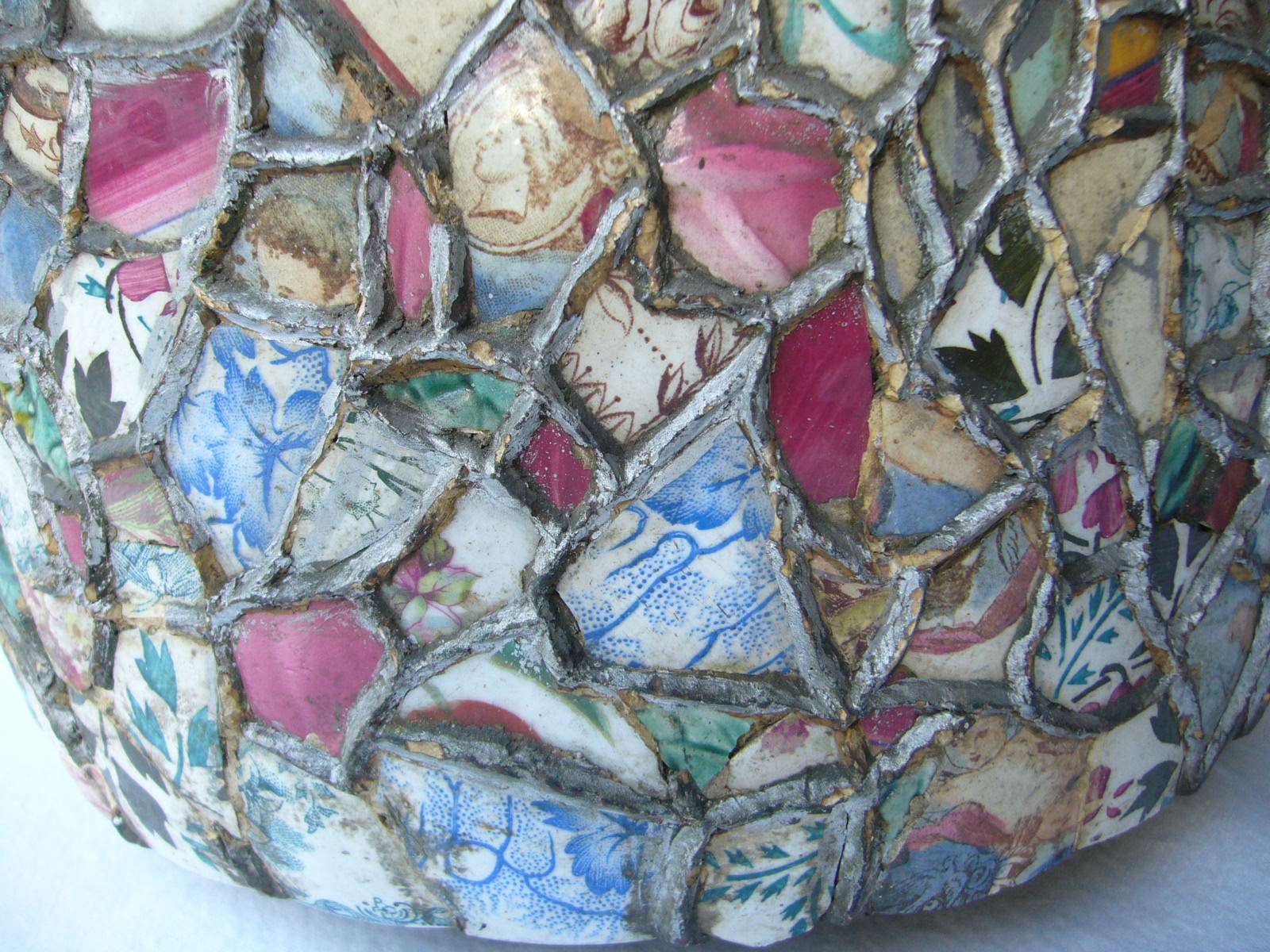 Earth pot and ancient mosaic cache