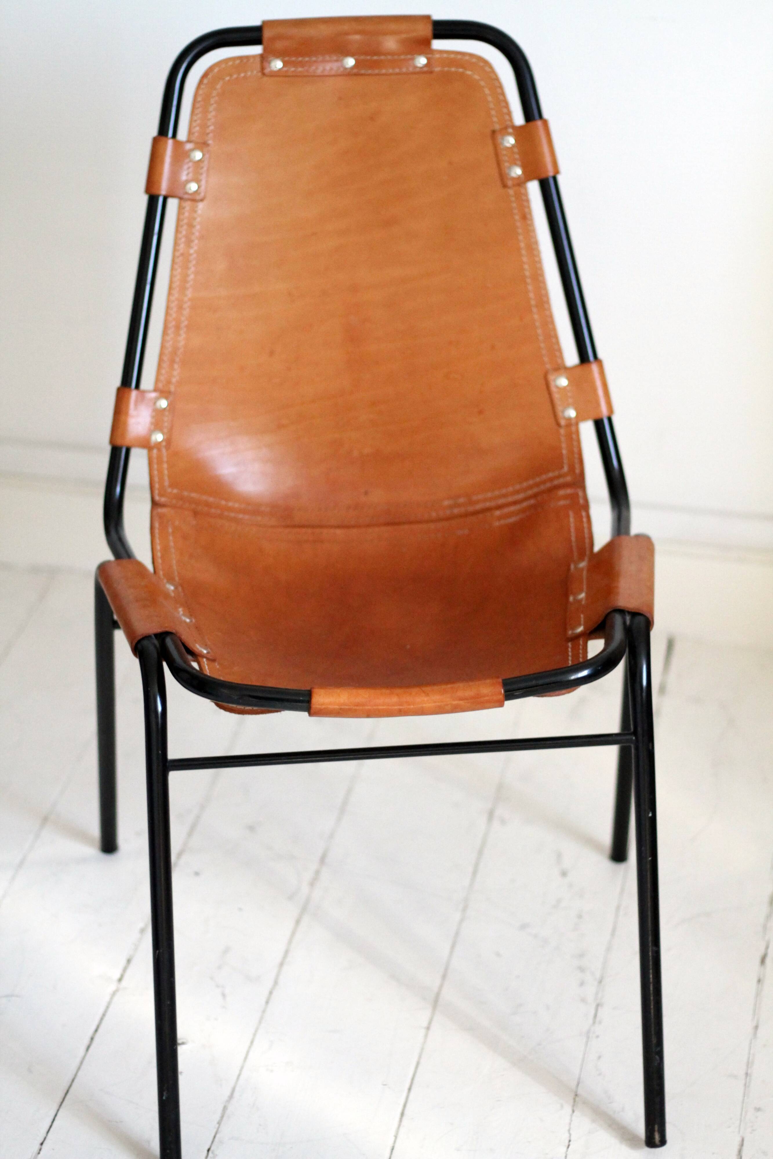 Lot 3 chaises Charlotte Perriand Les Arcs