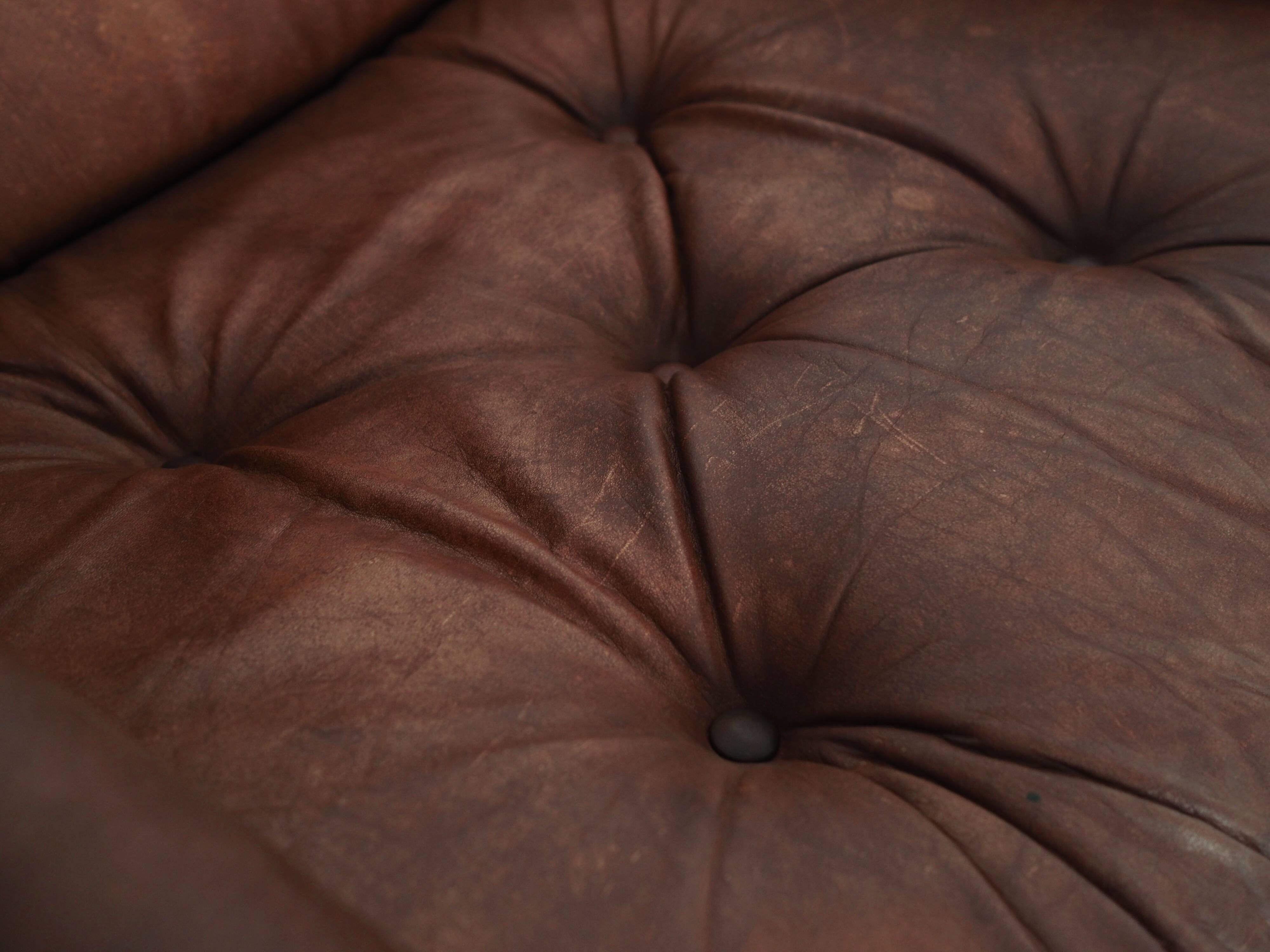 Fauteuil en cuir, design norvégien, années 1970, production : Norvège