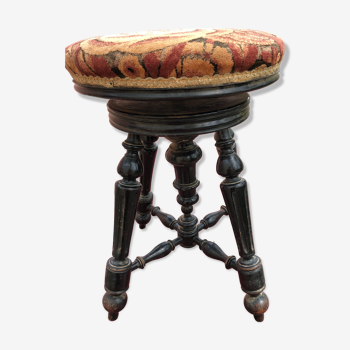 Piano stool