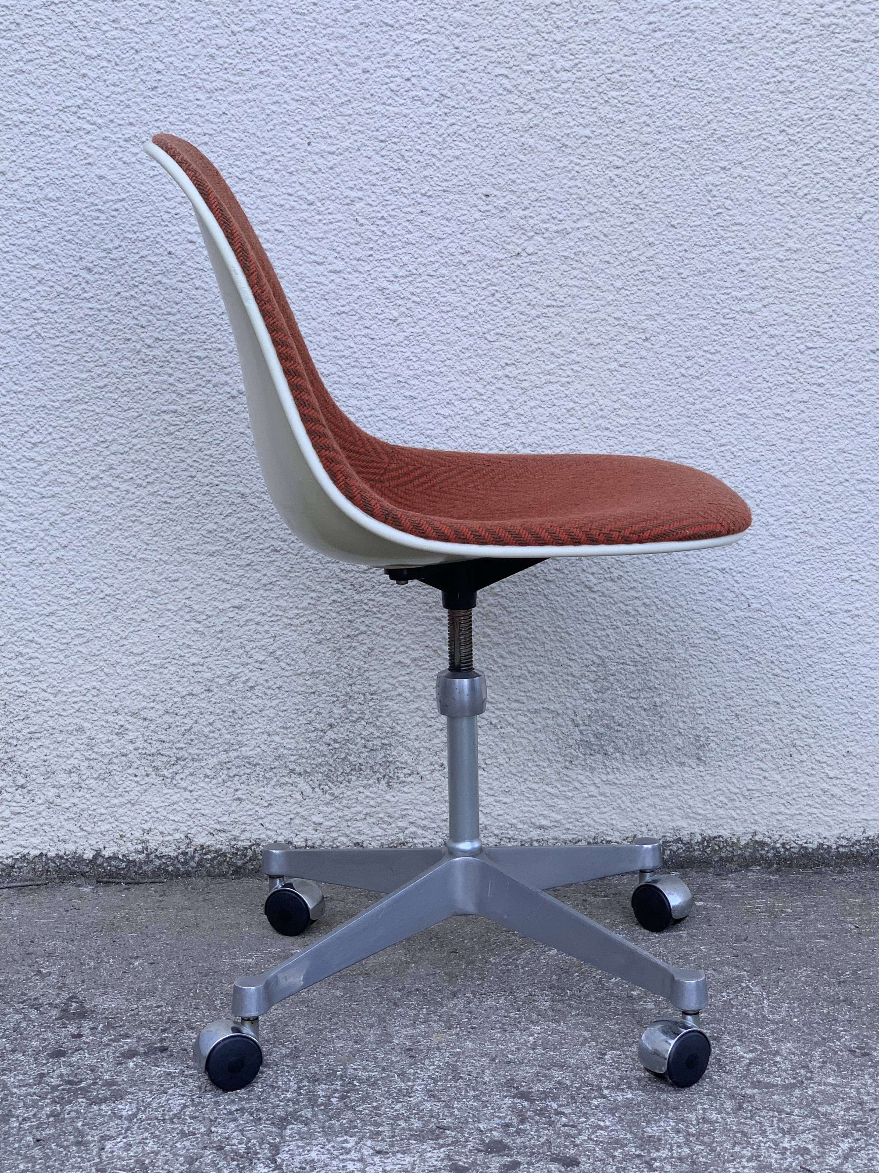 Charles and Ray Eames' office chair for Herman Miller 1960